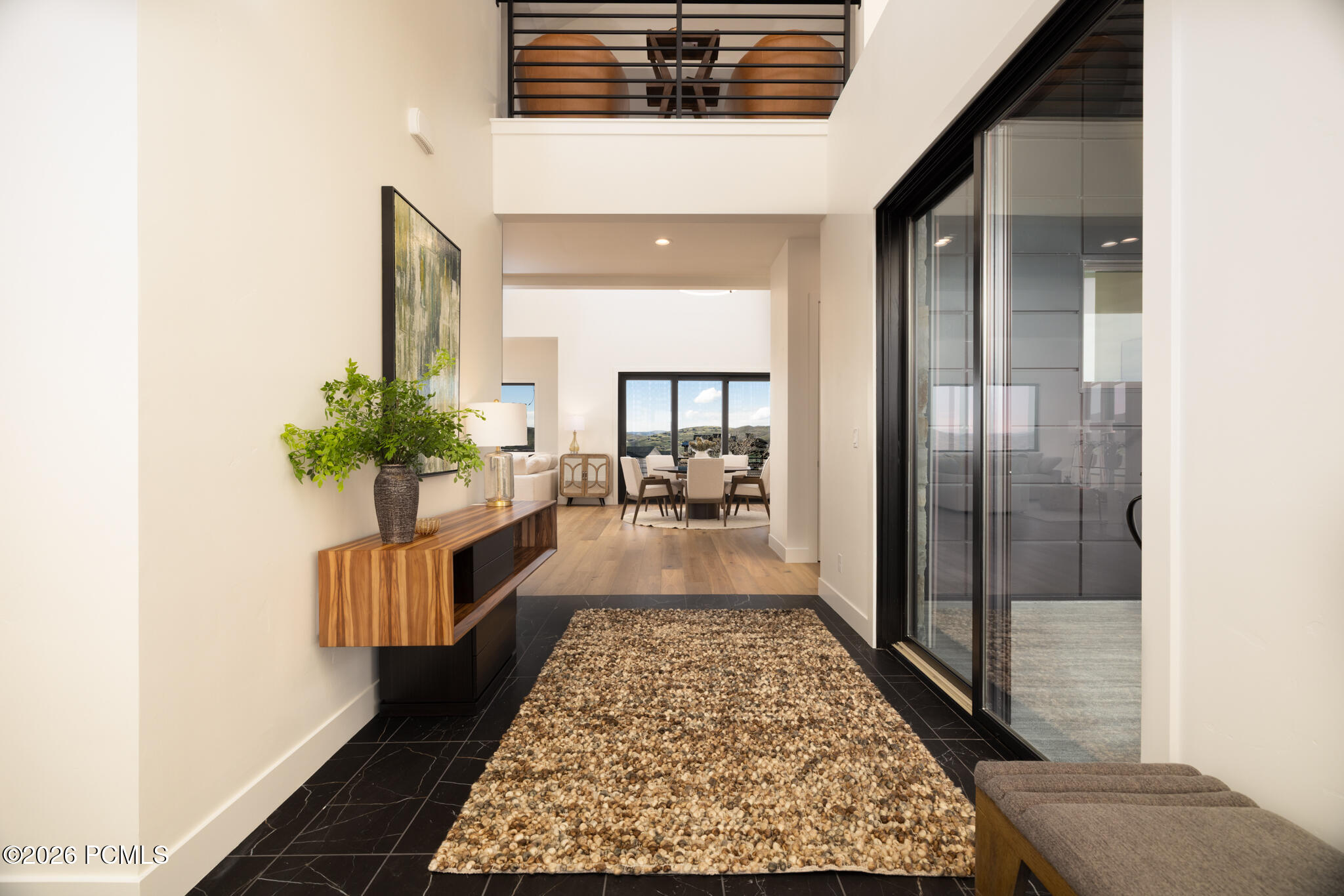 1285 E Lasso Trail