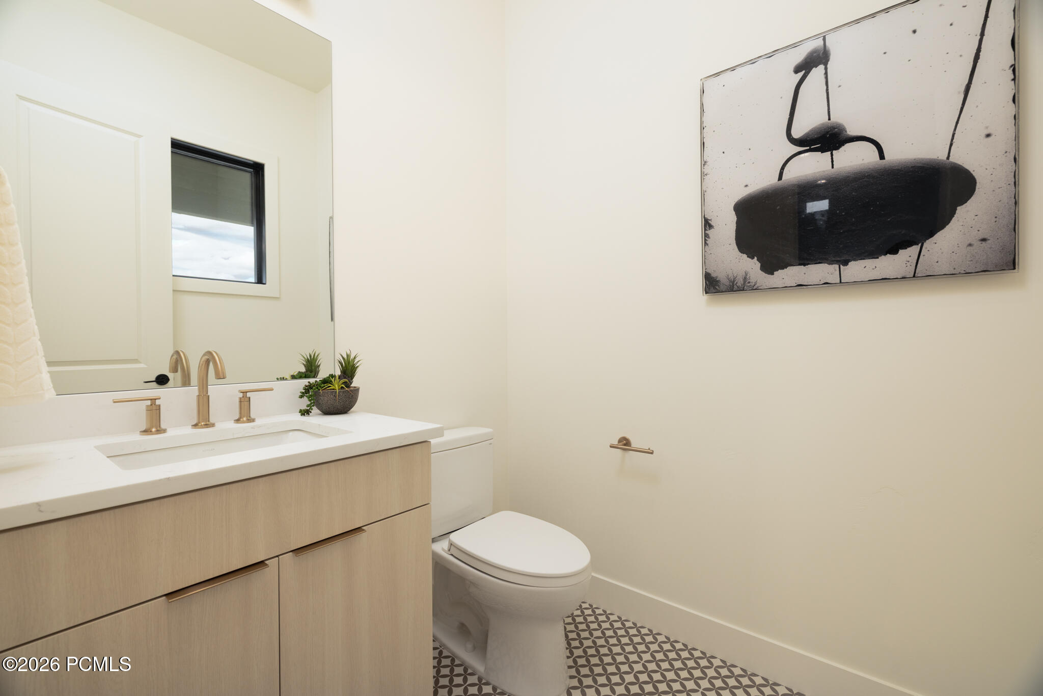 1285 E Lasso Trail