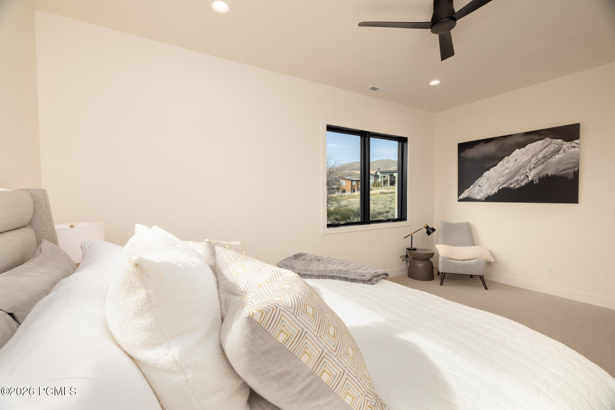 1285 E Lasso Trail