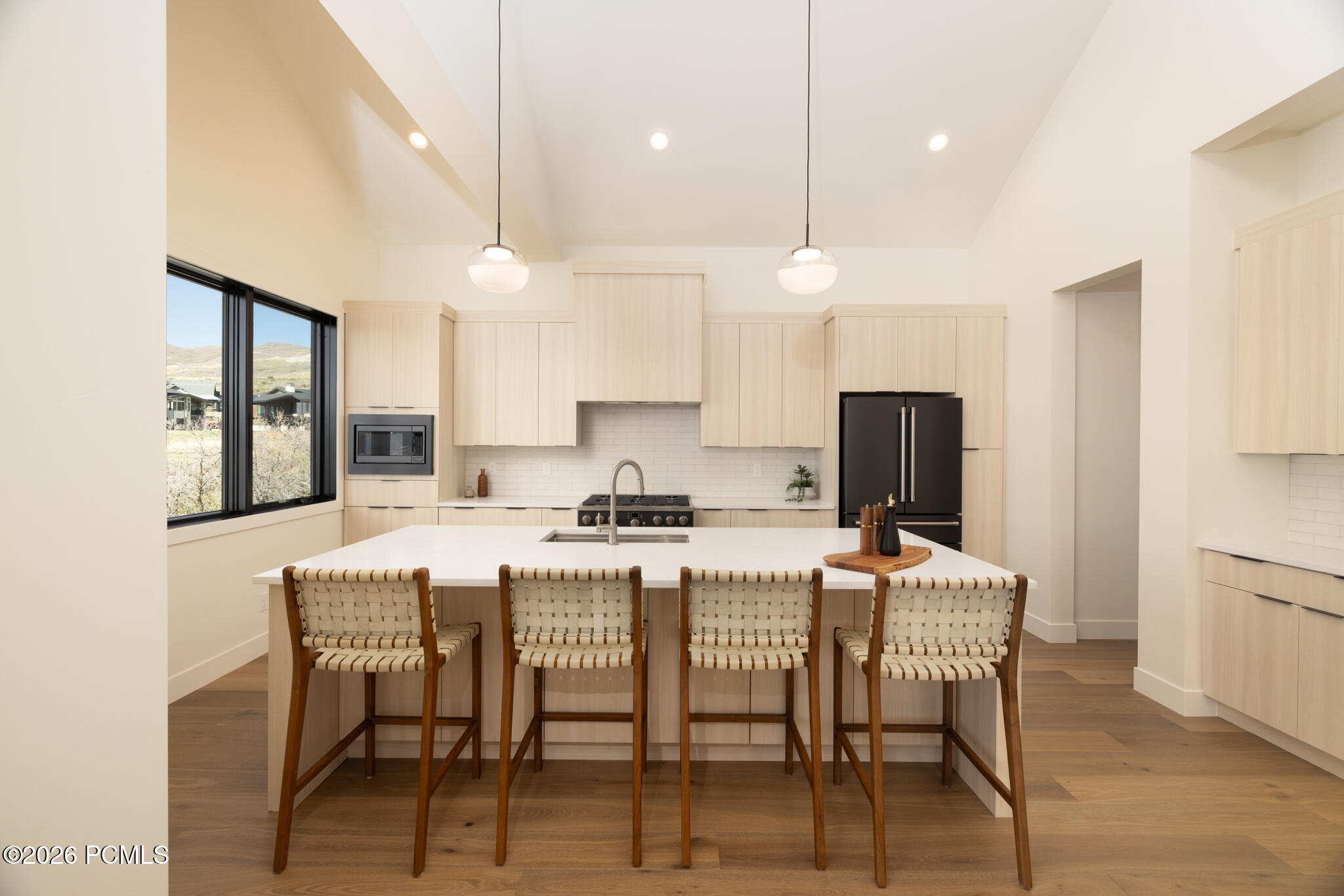 1285 E Lasso Trail