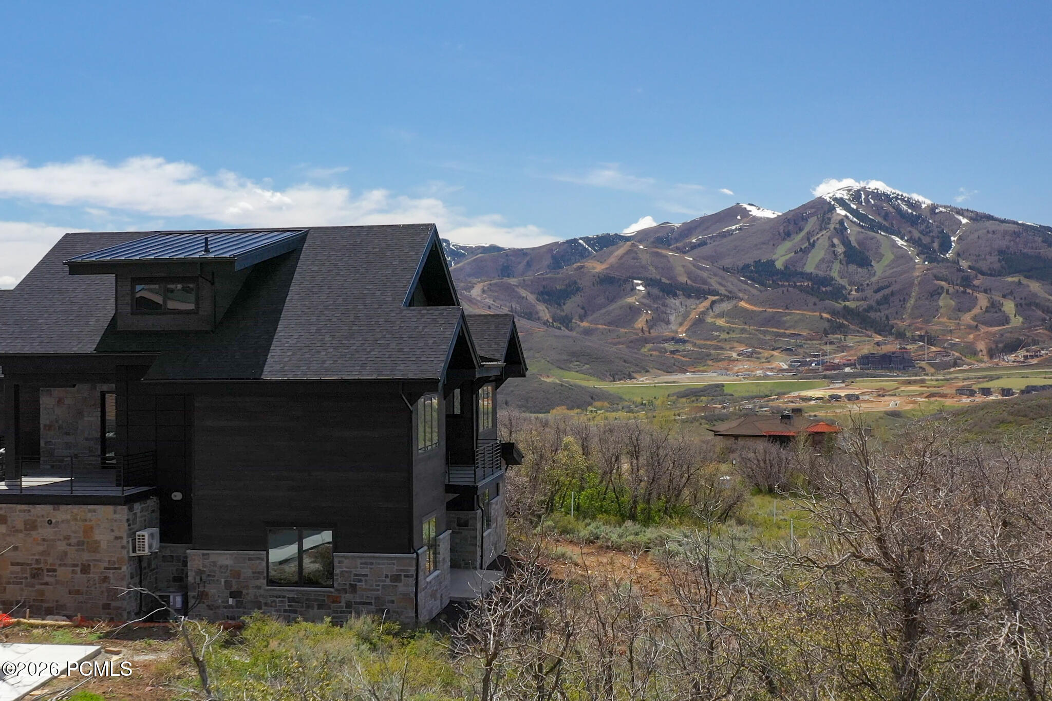 1285 E Lasso Trail