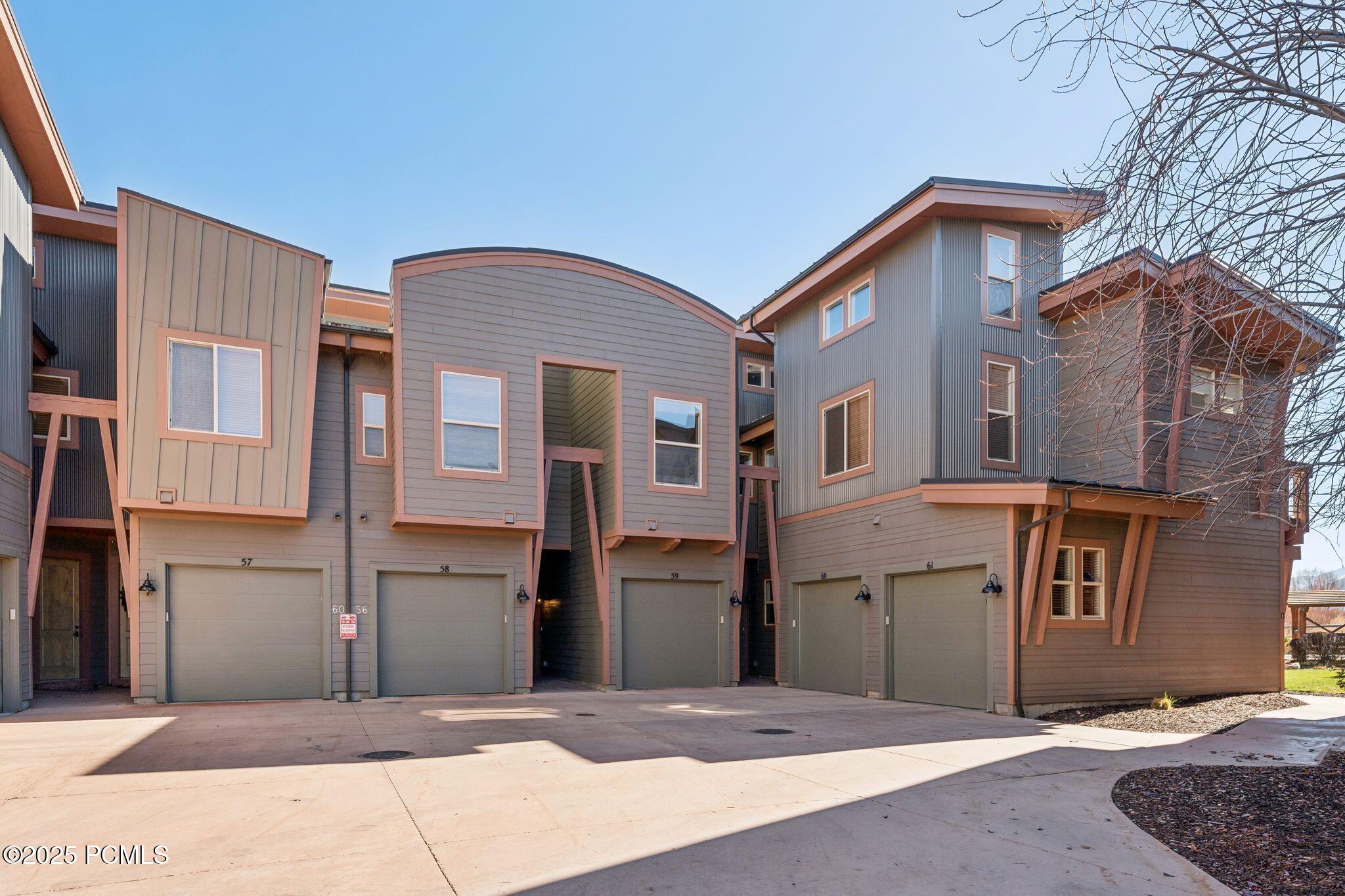 6056 S Park Lane 59