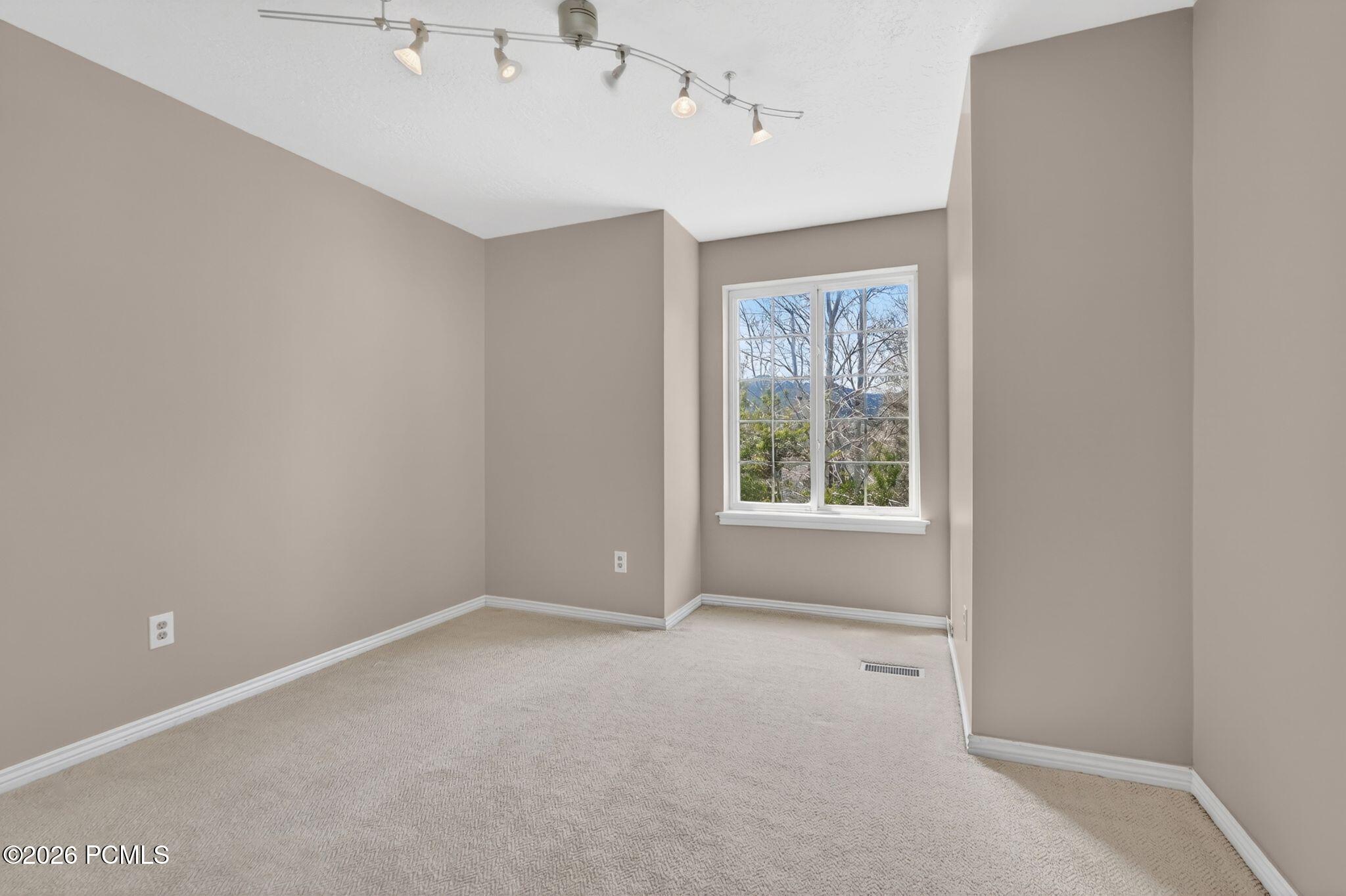 2526 Broken Hill Drive