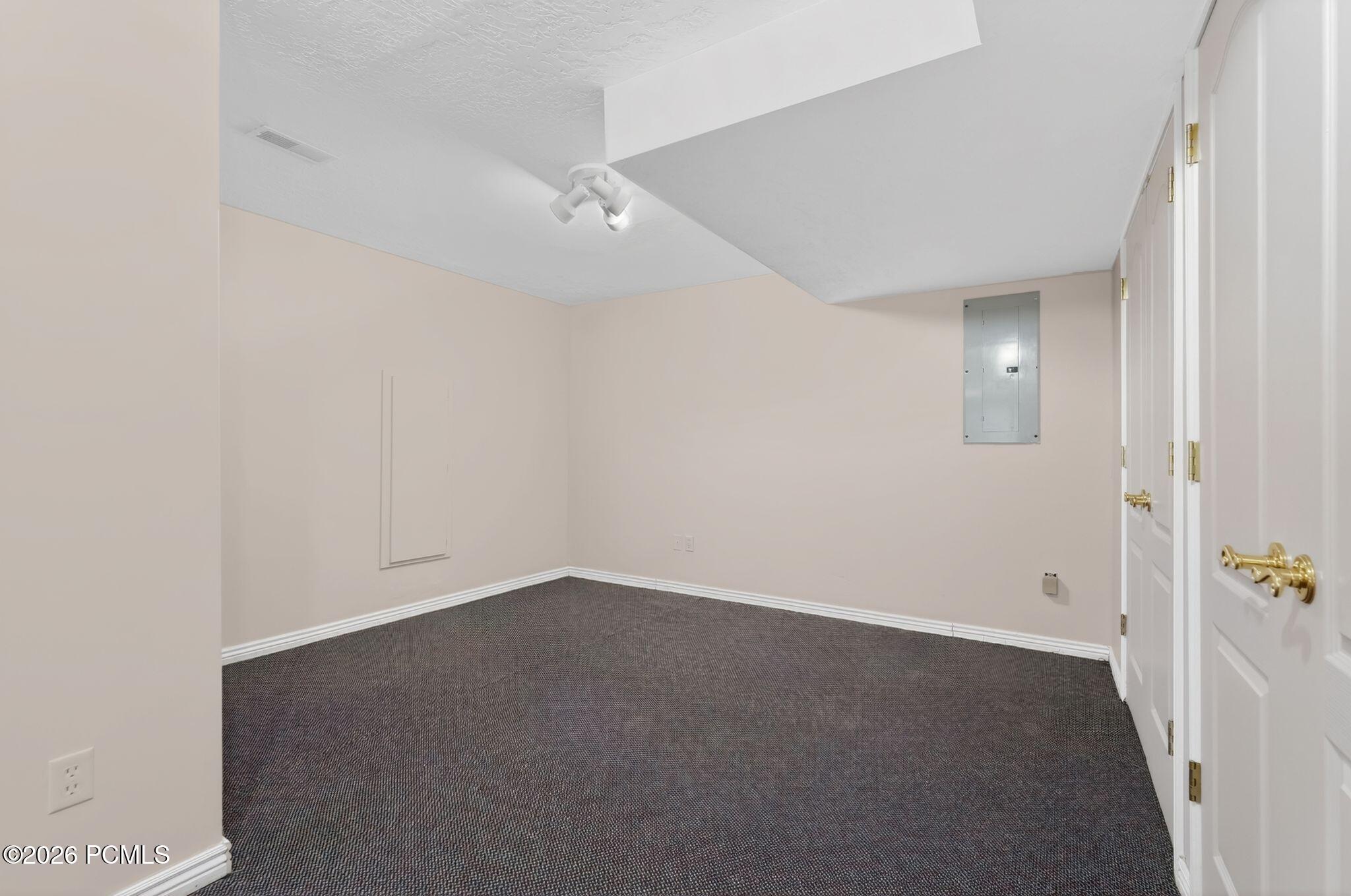 2526 Broken Hill Drive