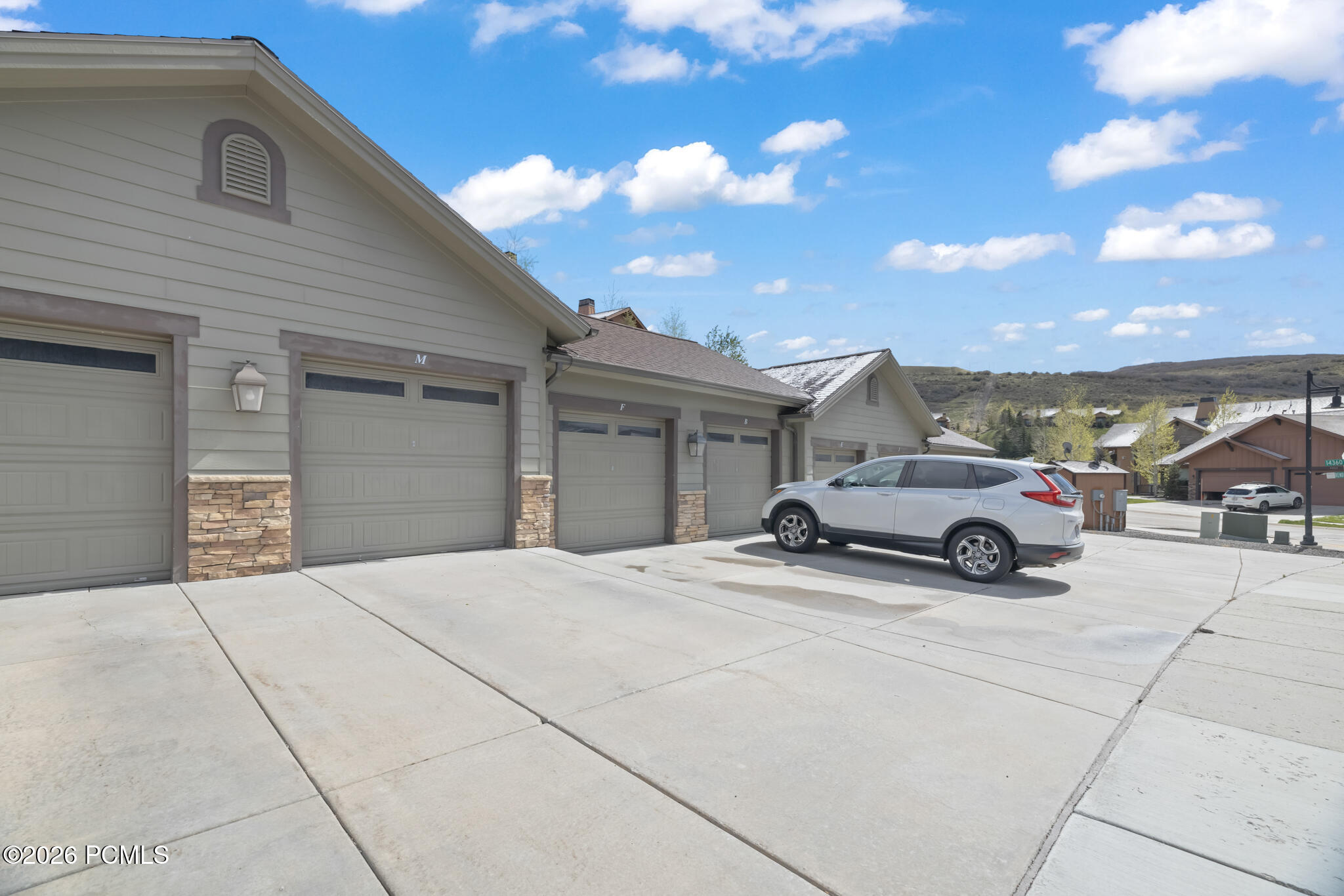 1195 W Black Rock Trail M