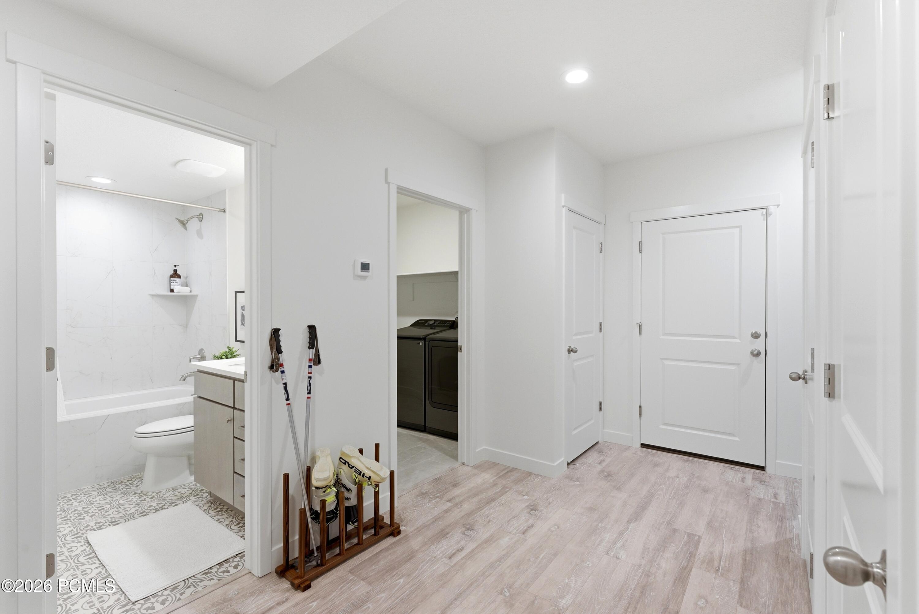 6097 N Brookline Road