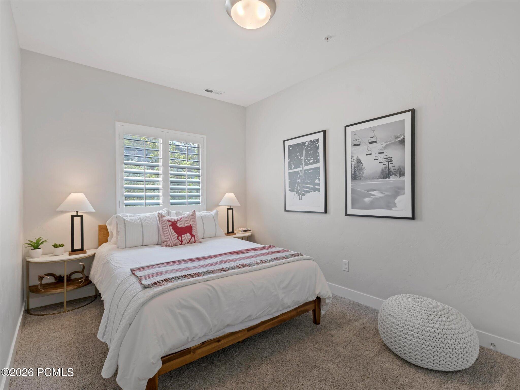 8182 Courtyard Loop