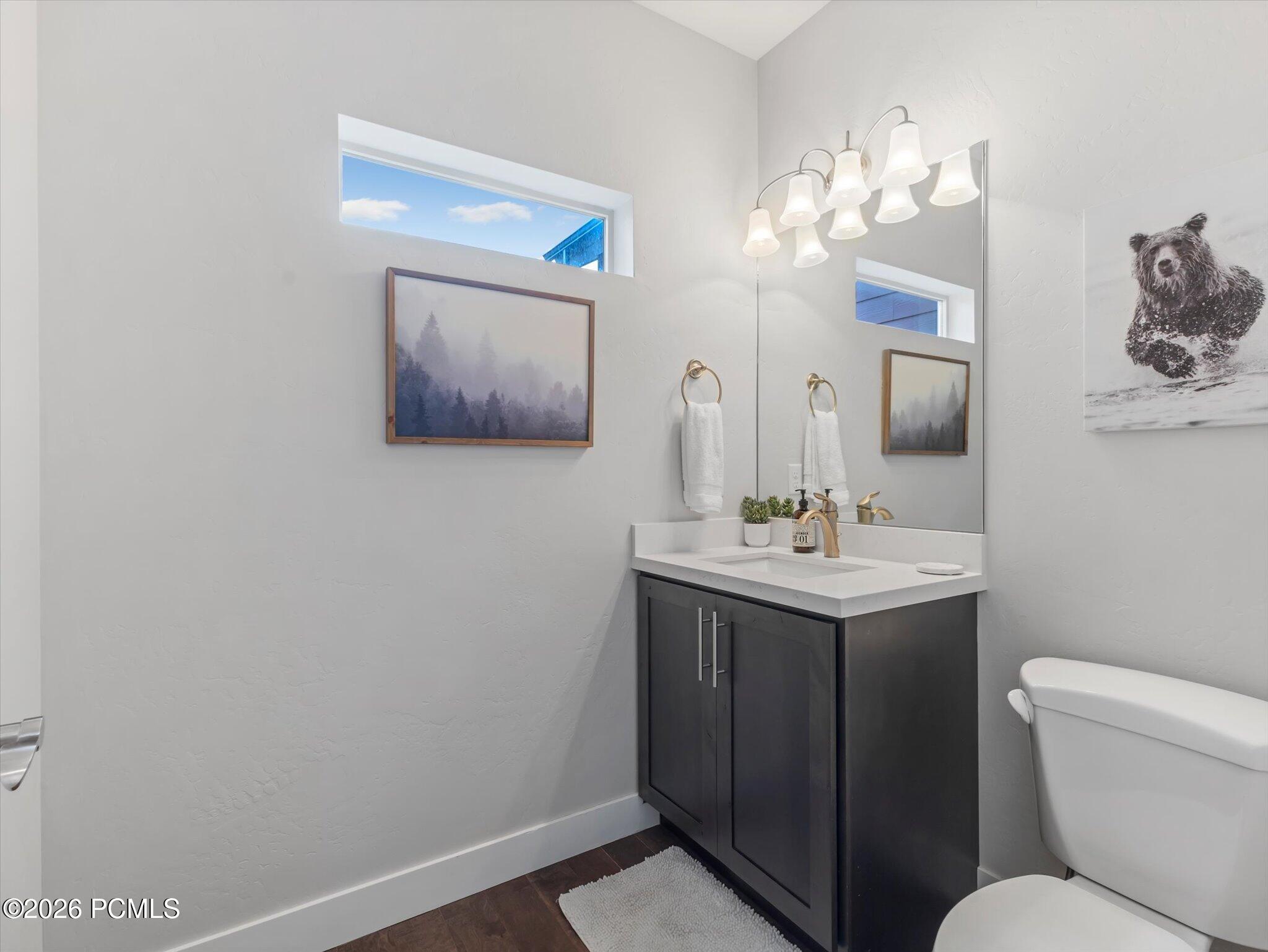 8182 Courtyard Loop