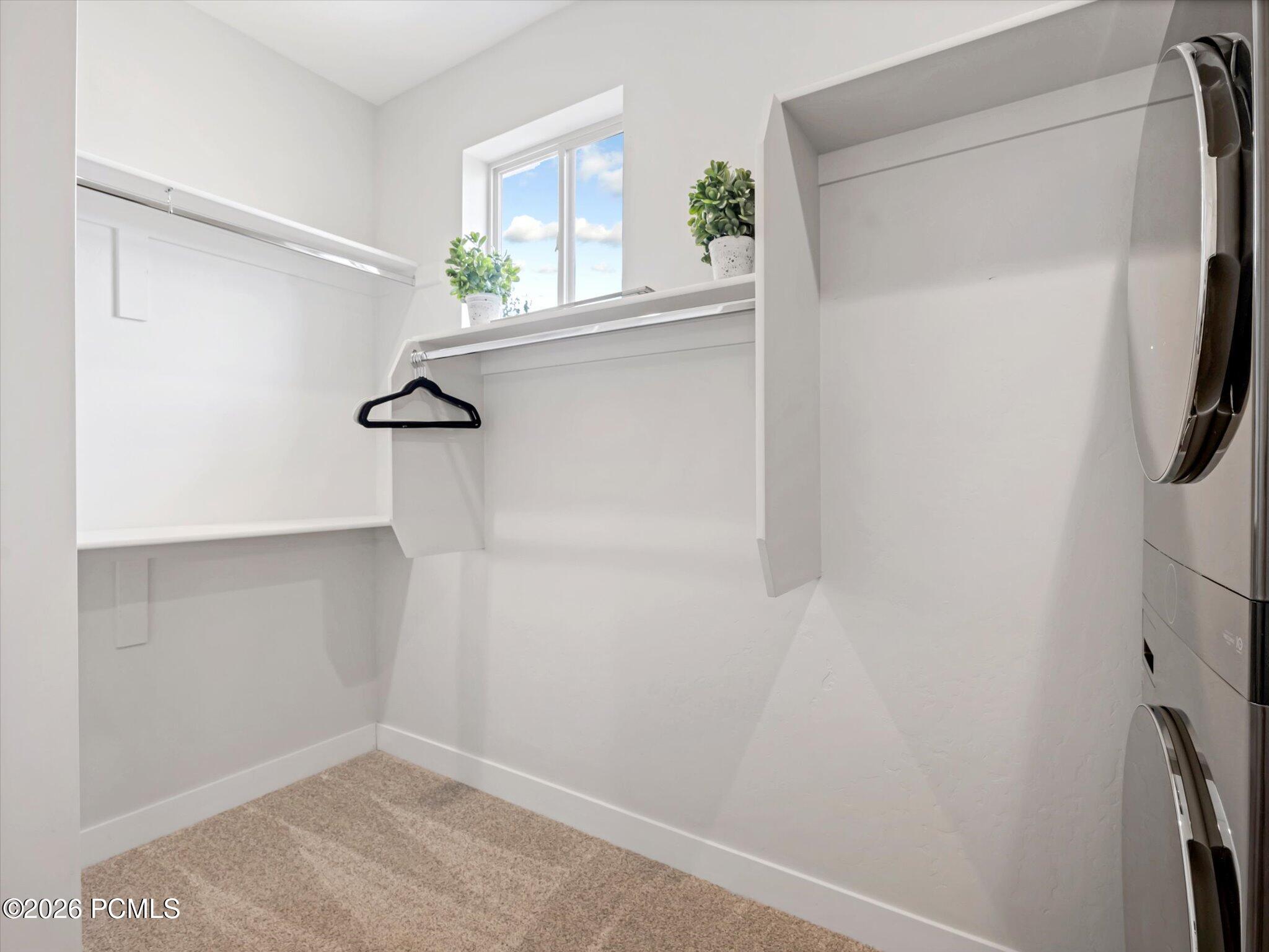 8182 Courtyard Loop