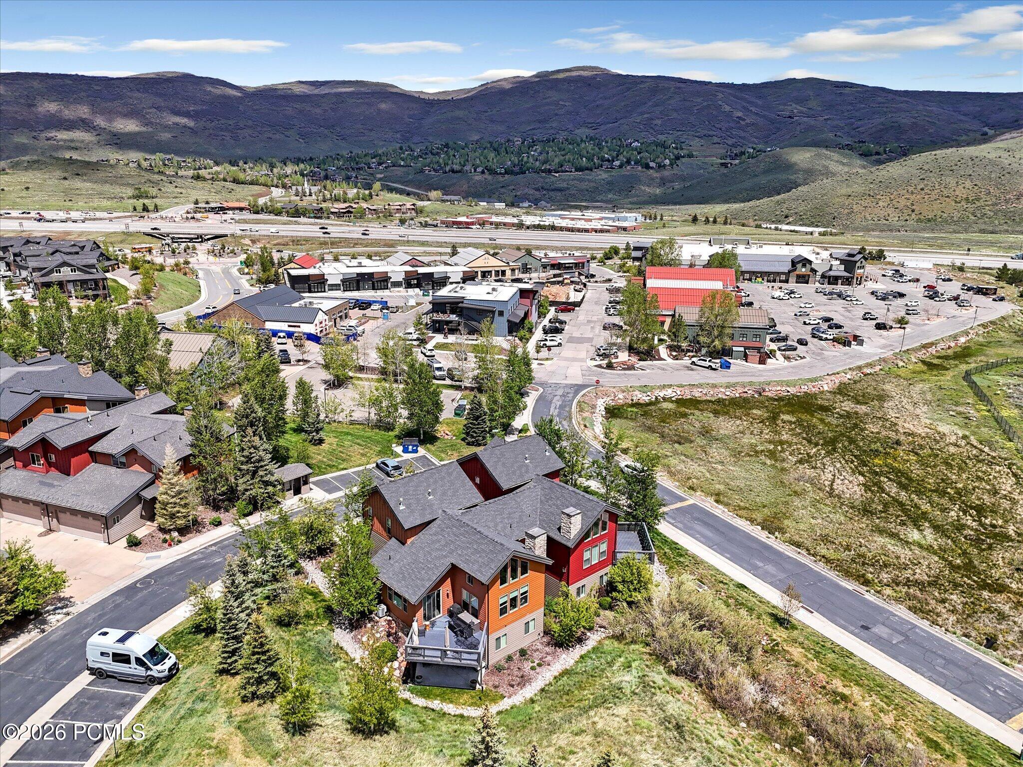 8182 Courtyard Loop