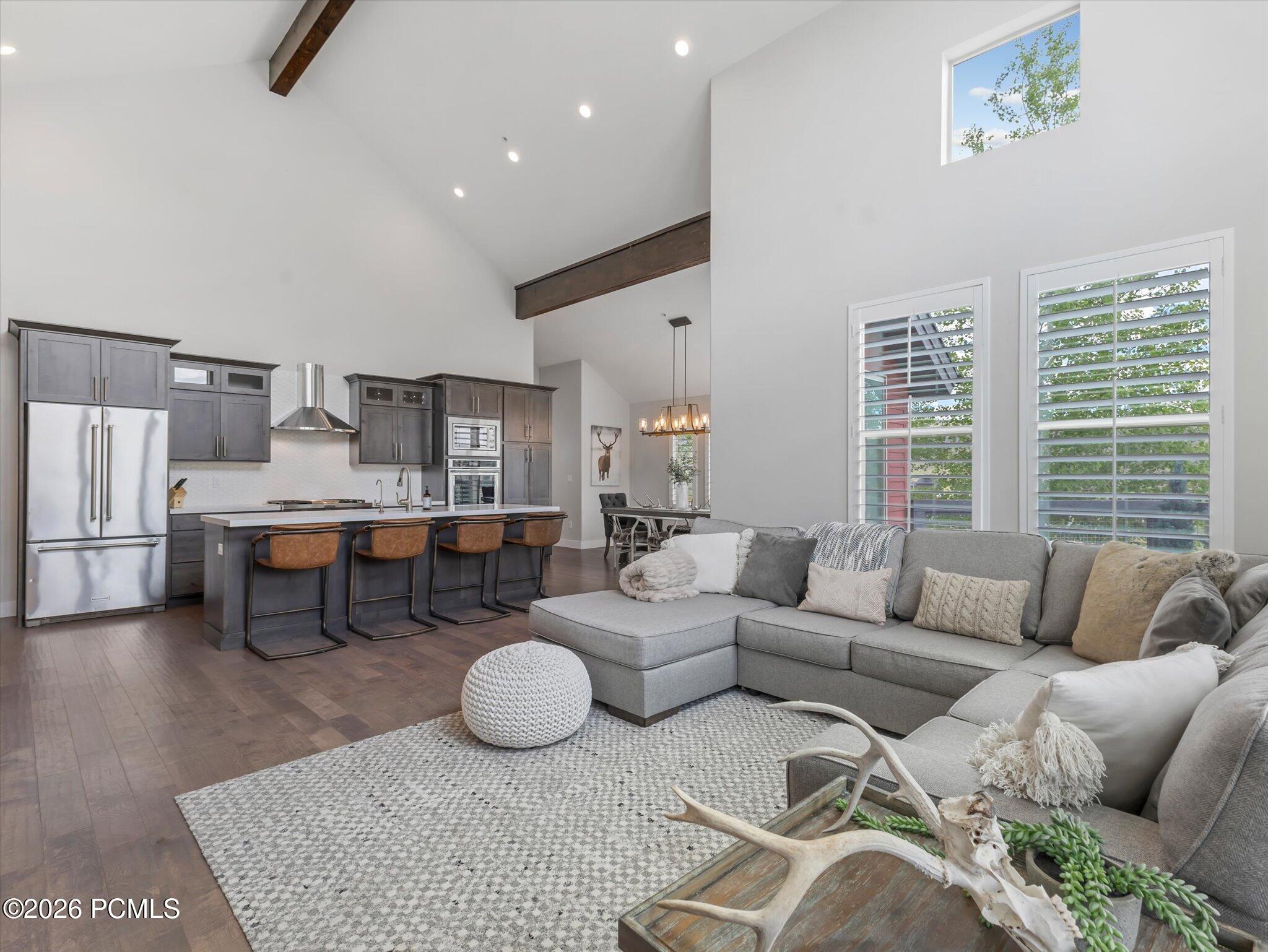 8182 Courtyard Loop
