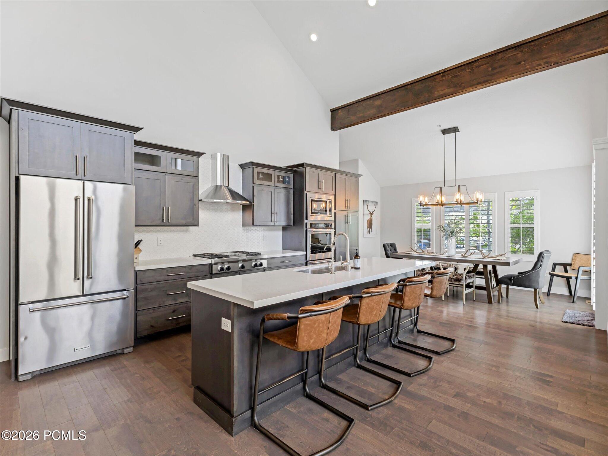 8182 Courtyard Loop