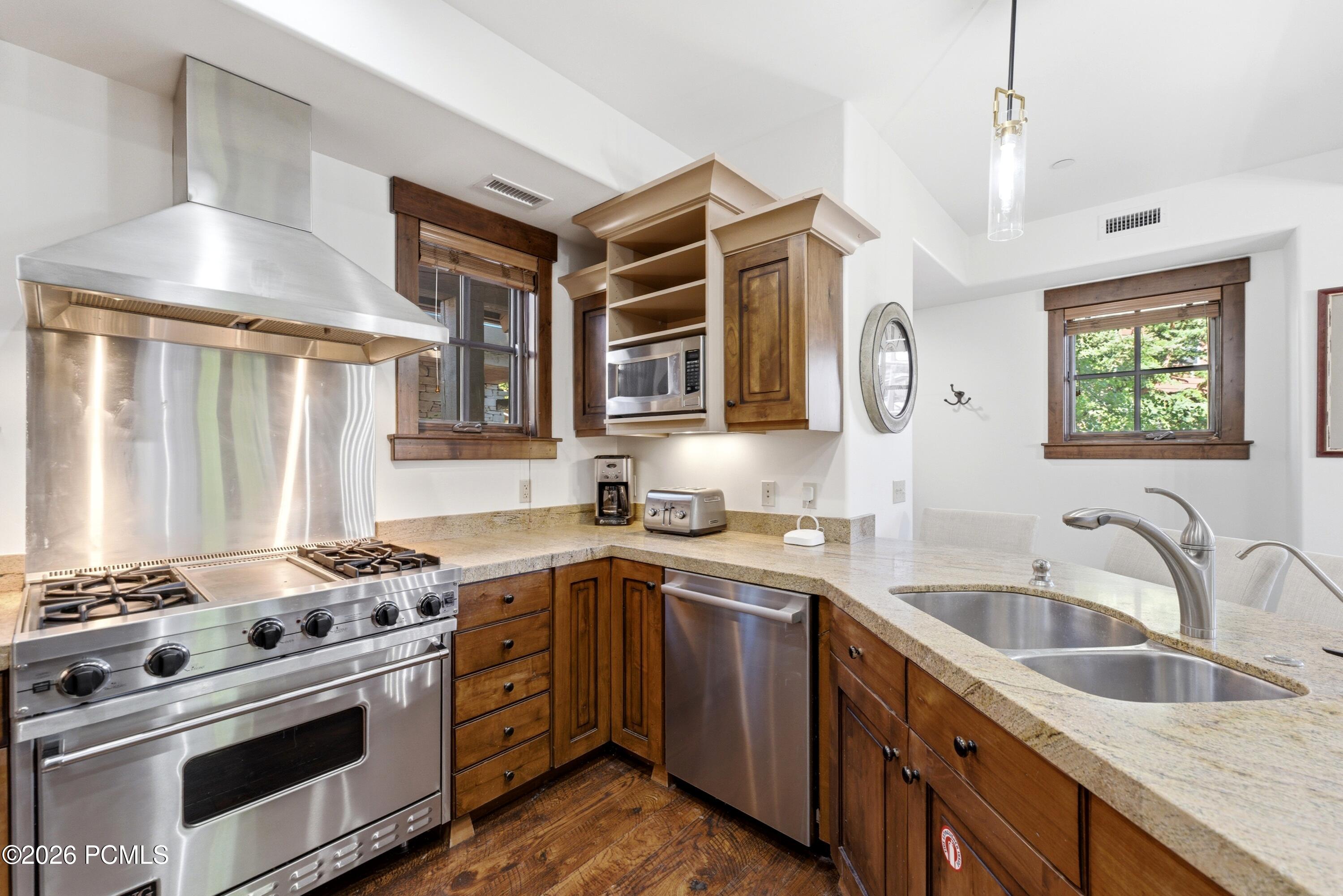1825 Three Kings Drive 703
