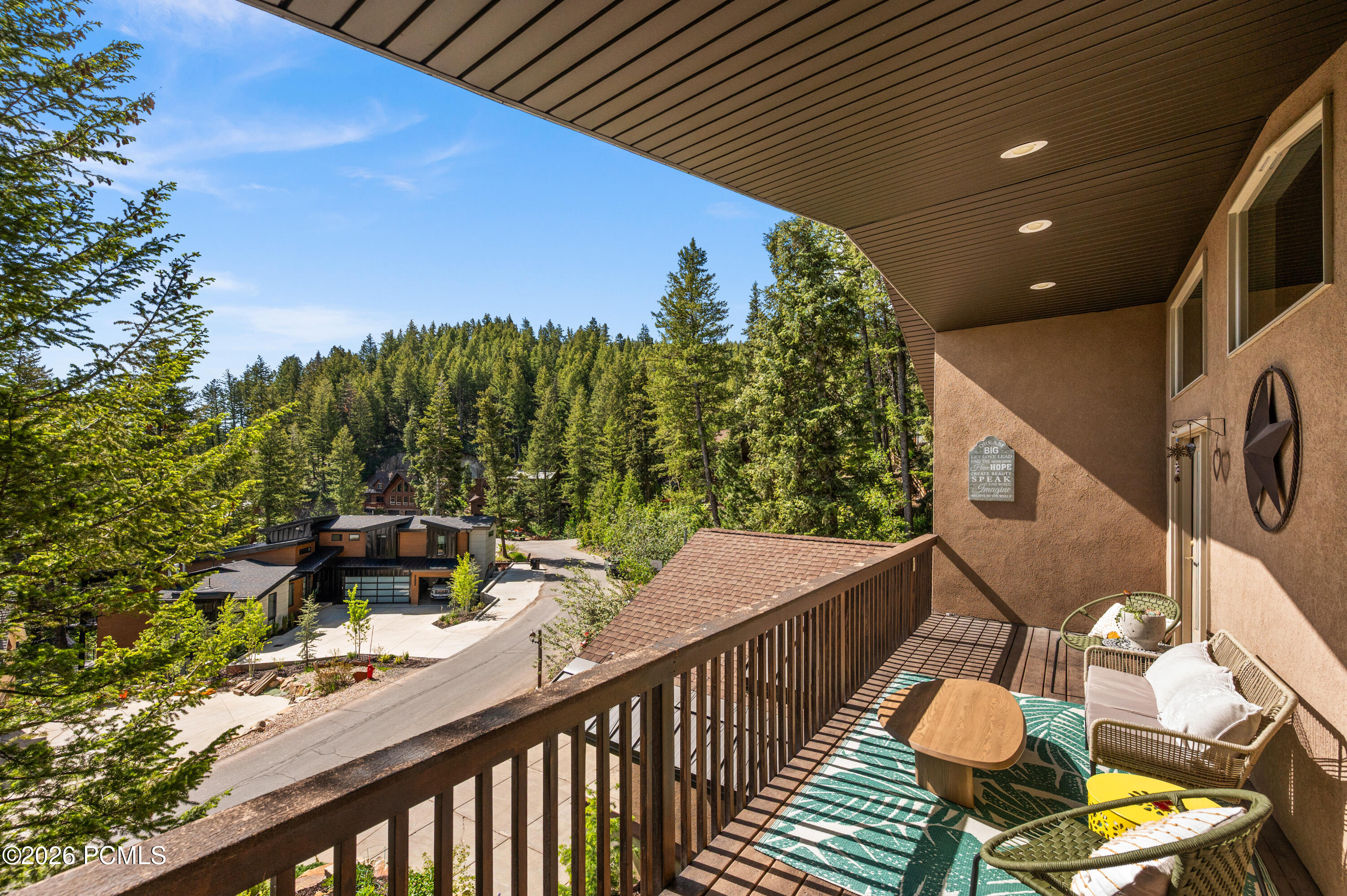 525 Upper Evergreen Drive