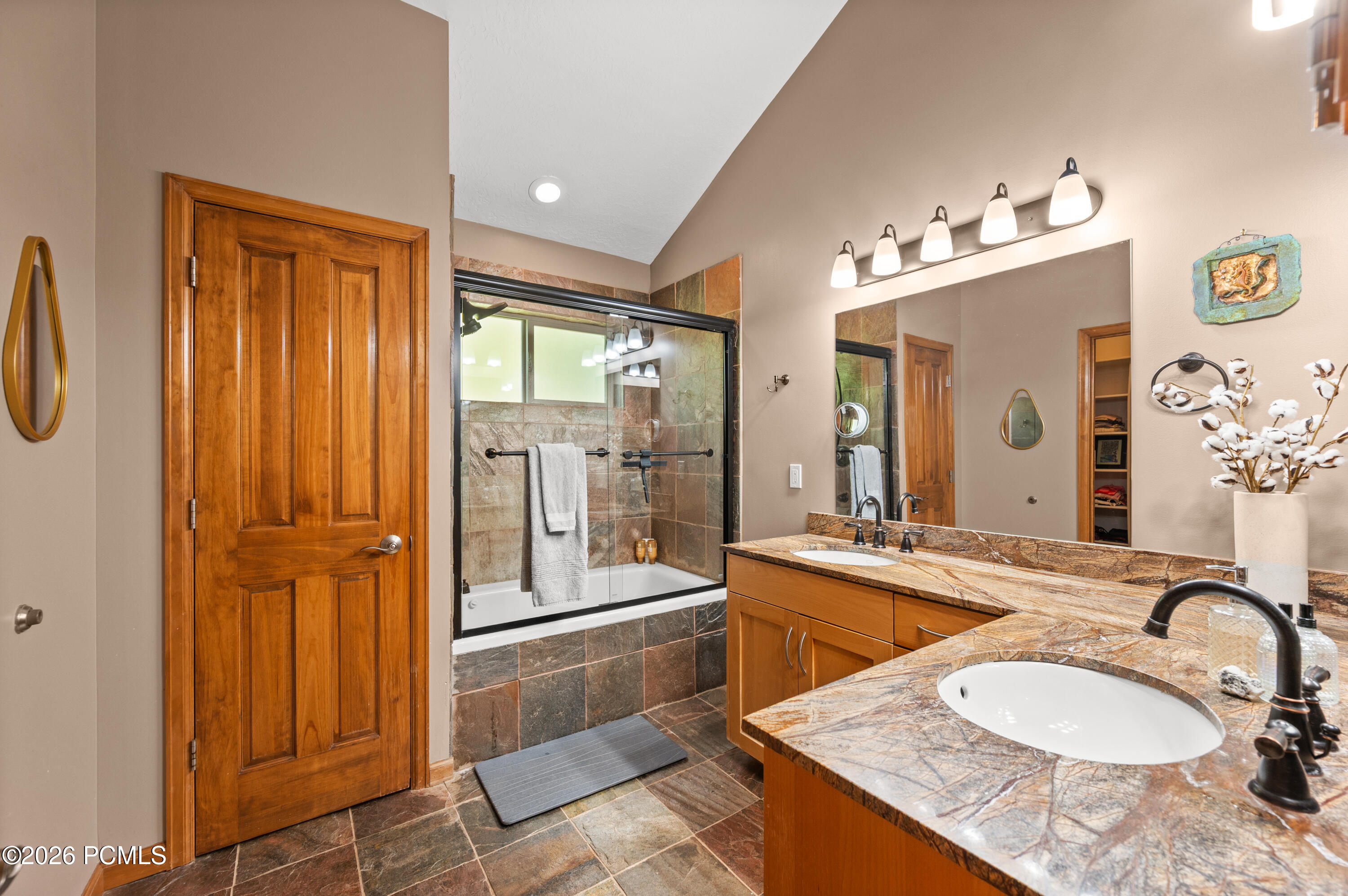525 Upper Evergreen Drive
