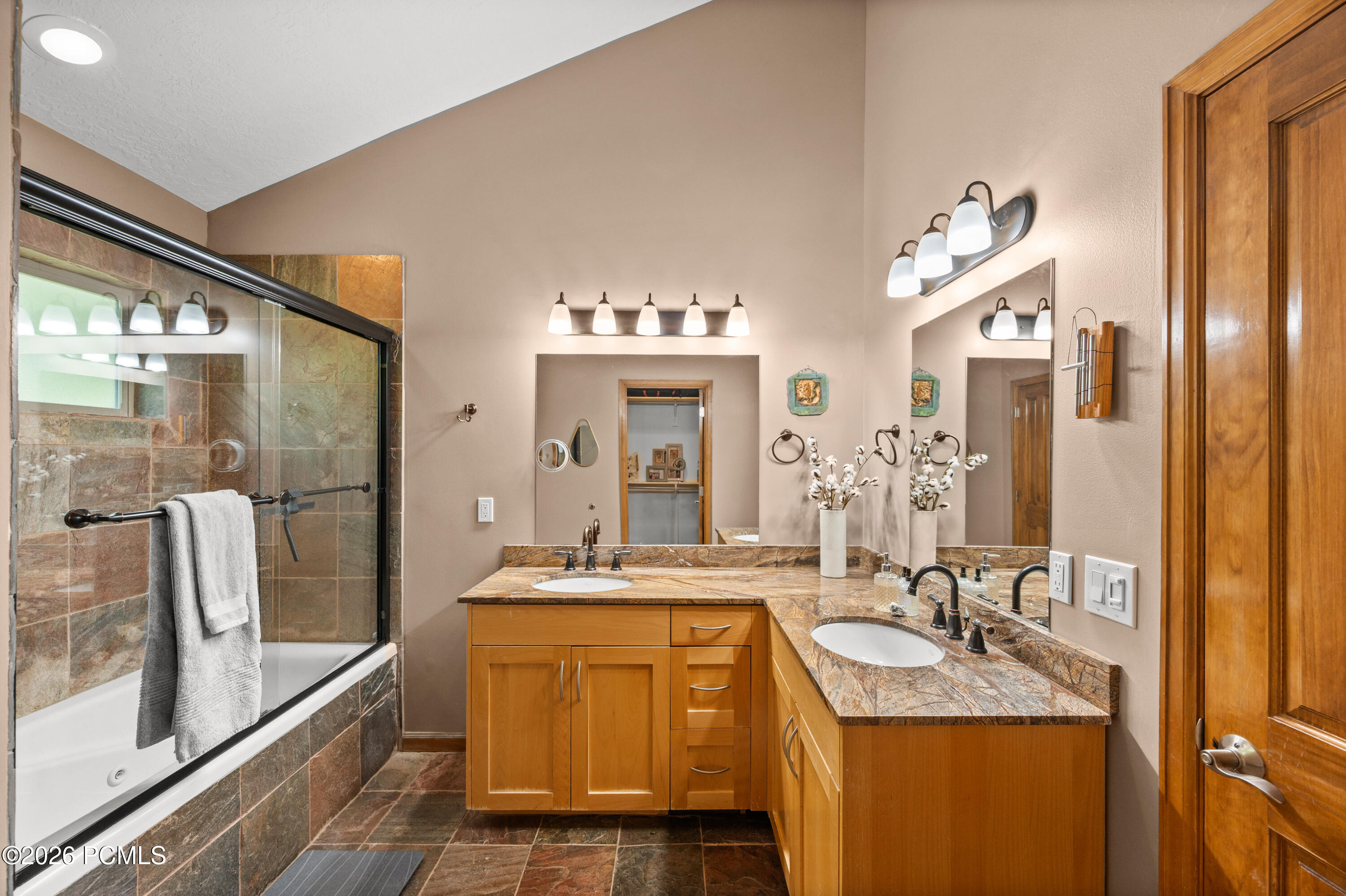 525 Upper Evergreen Drive