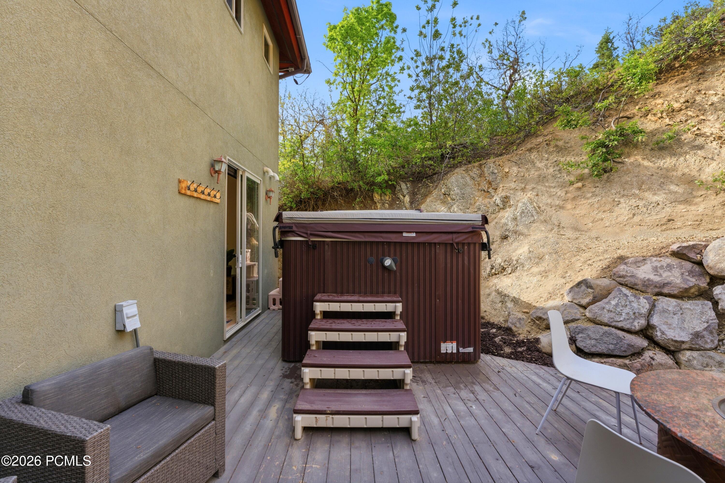 210 Parkview Drive