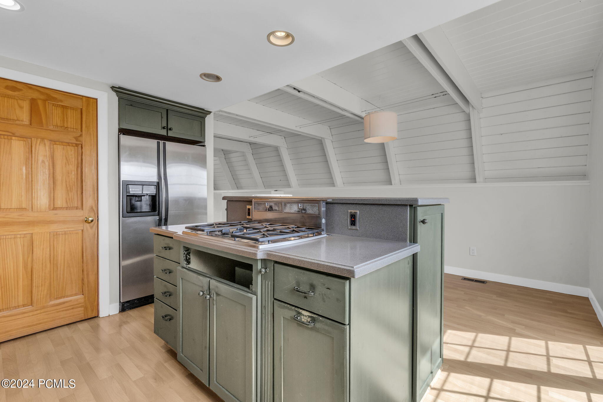 6381 Highland Drive