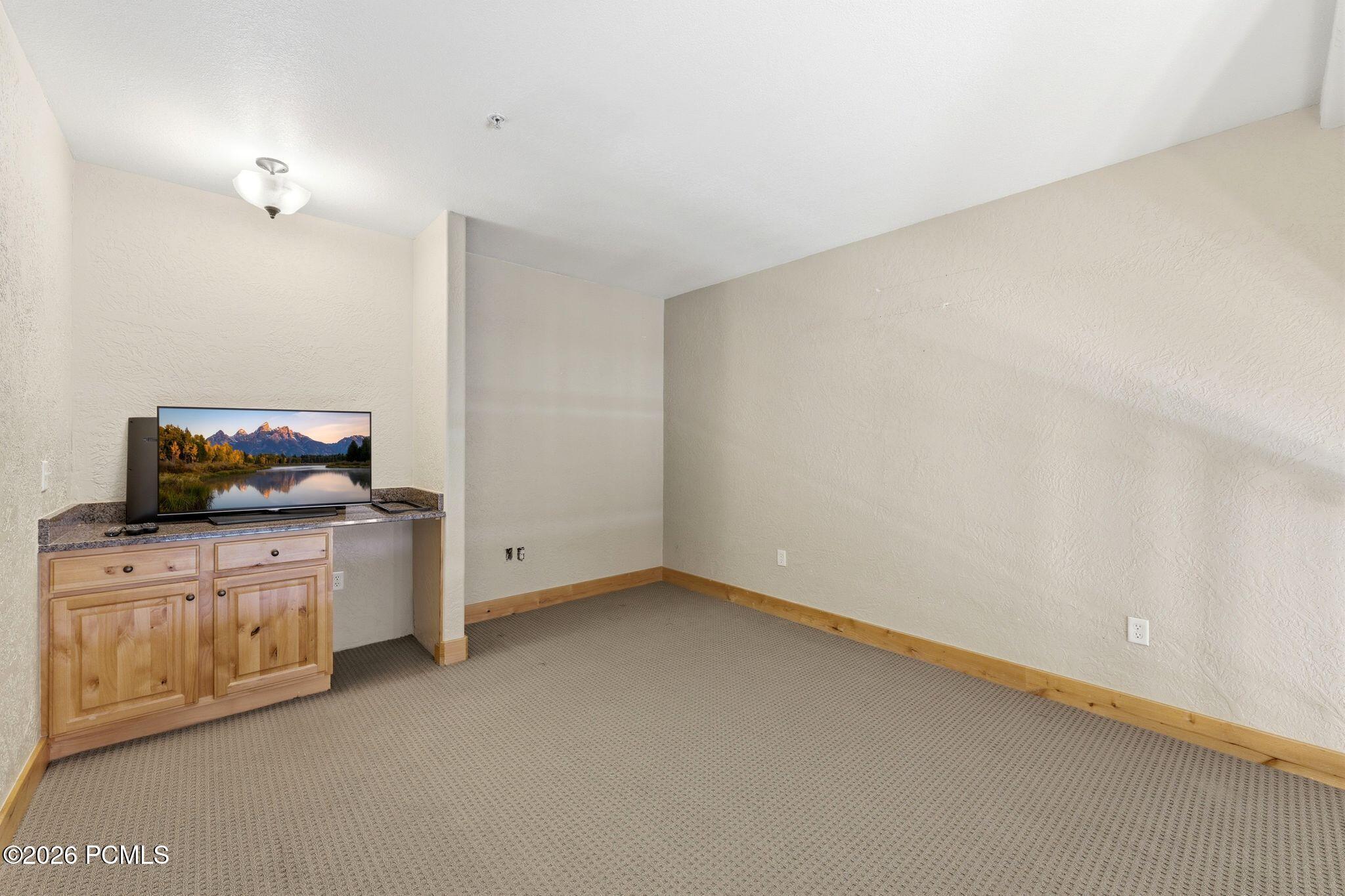 2653 W Canyons Resort Drive 323
