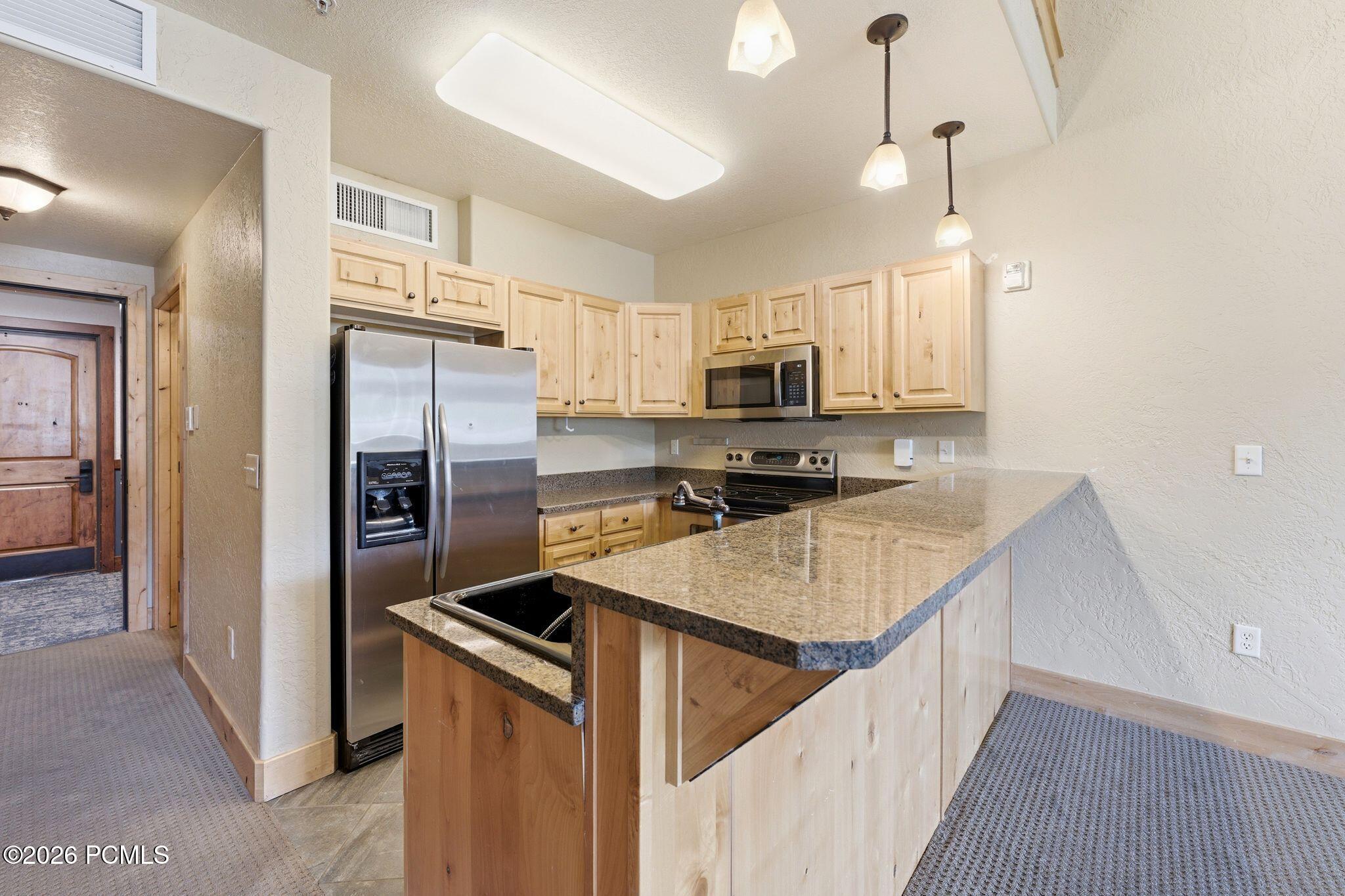 2653 W Canyons Resort Drive 323