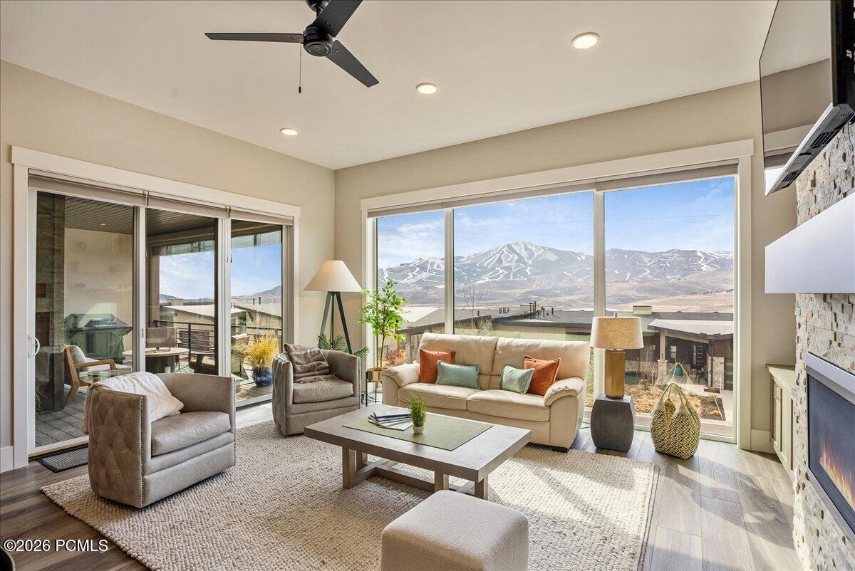 11541 N Upside Drive