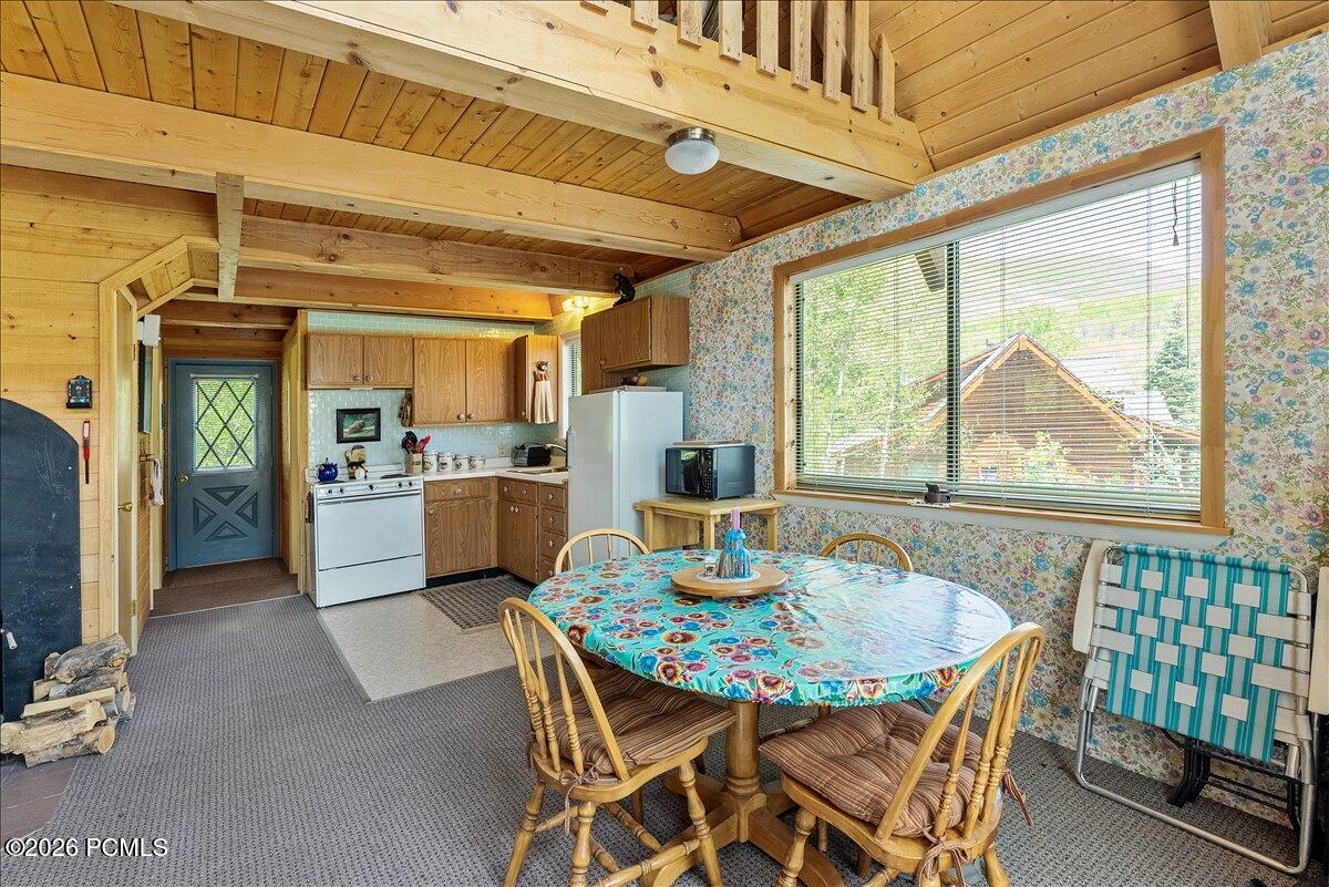 10340 N Eagle Way