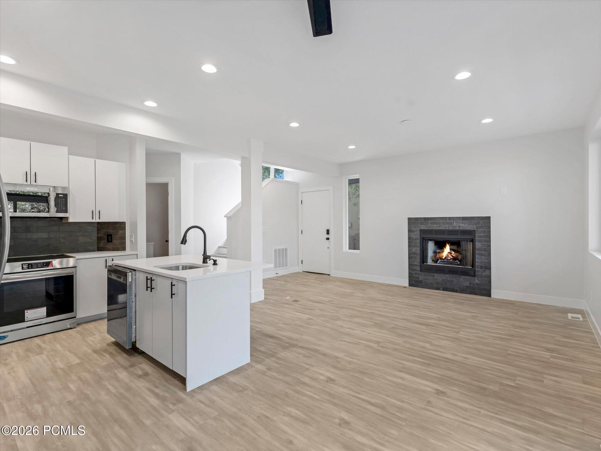 1107 Station Loop Road