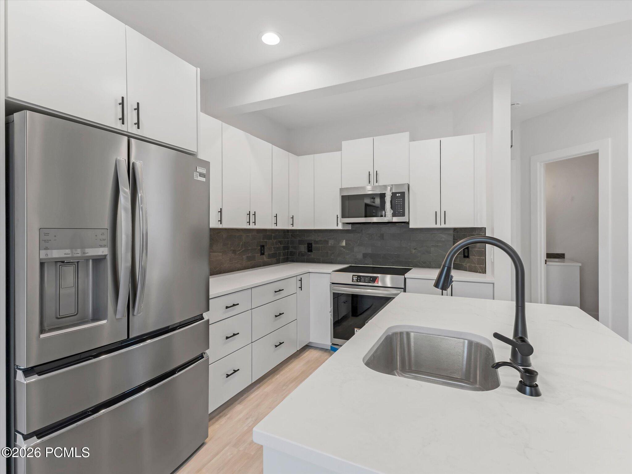 1107 Station Loop Road