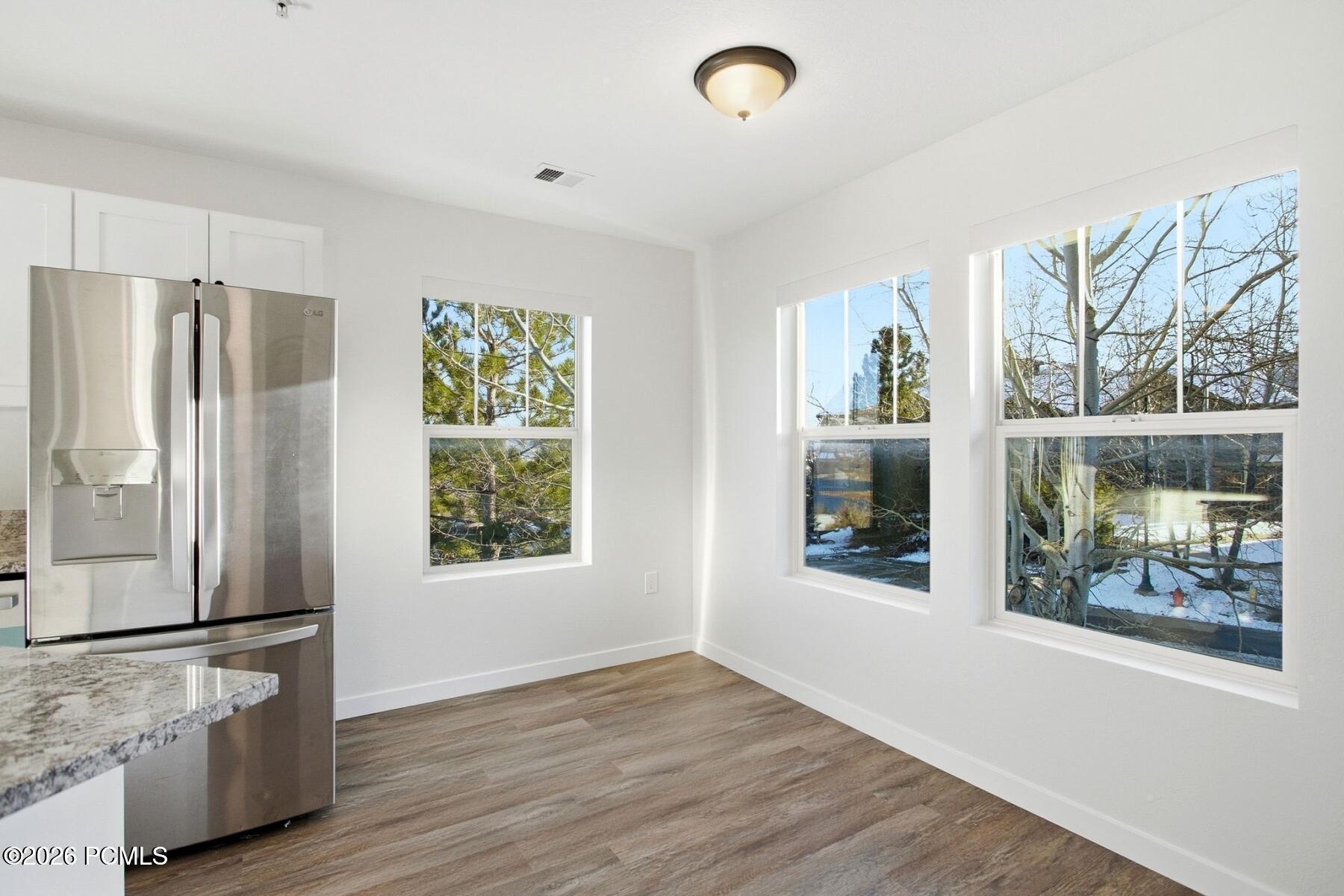 1716 W Fox Bay Drive Unit H204