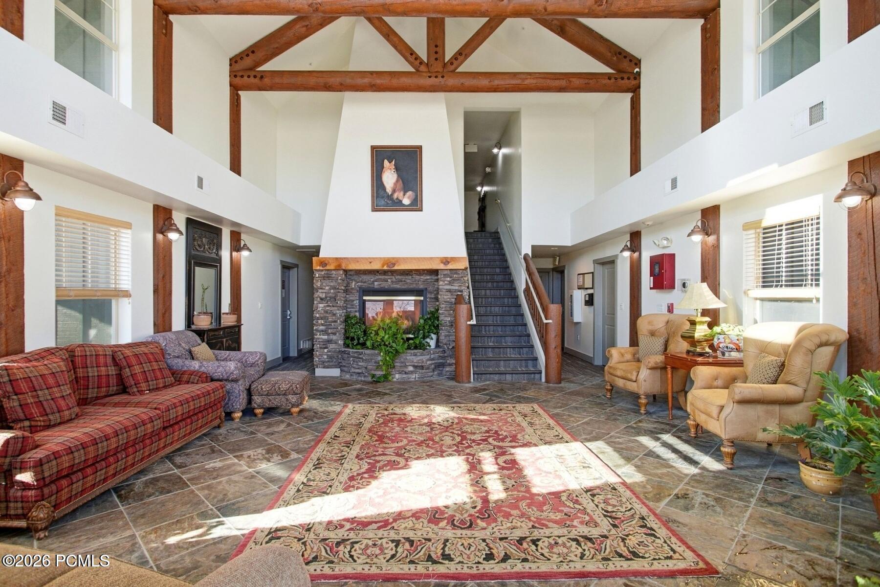 1716 W Fox Bay Drive Unit H204