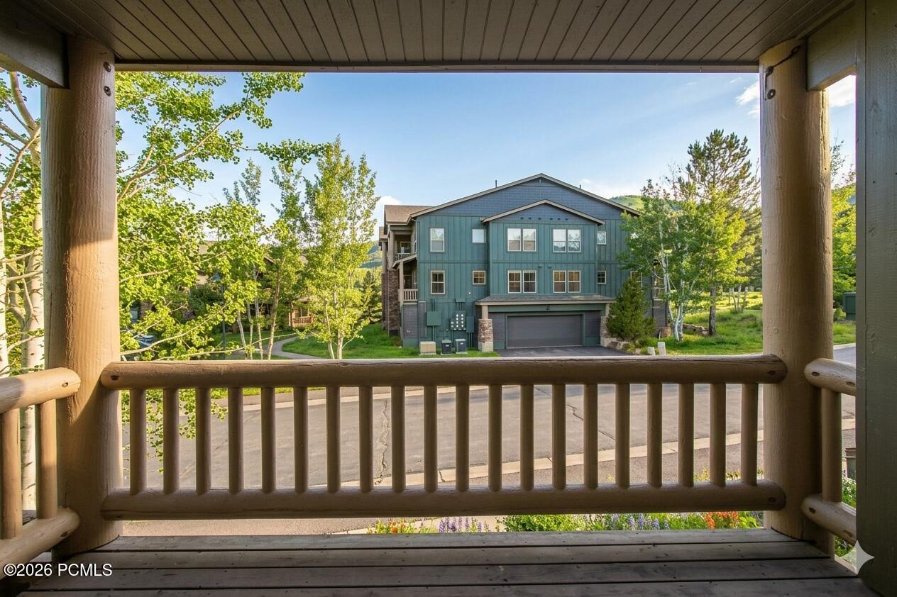 1716 W Fox Bay Drive Unit H204