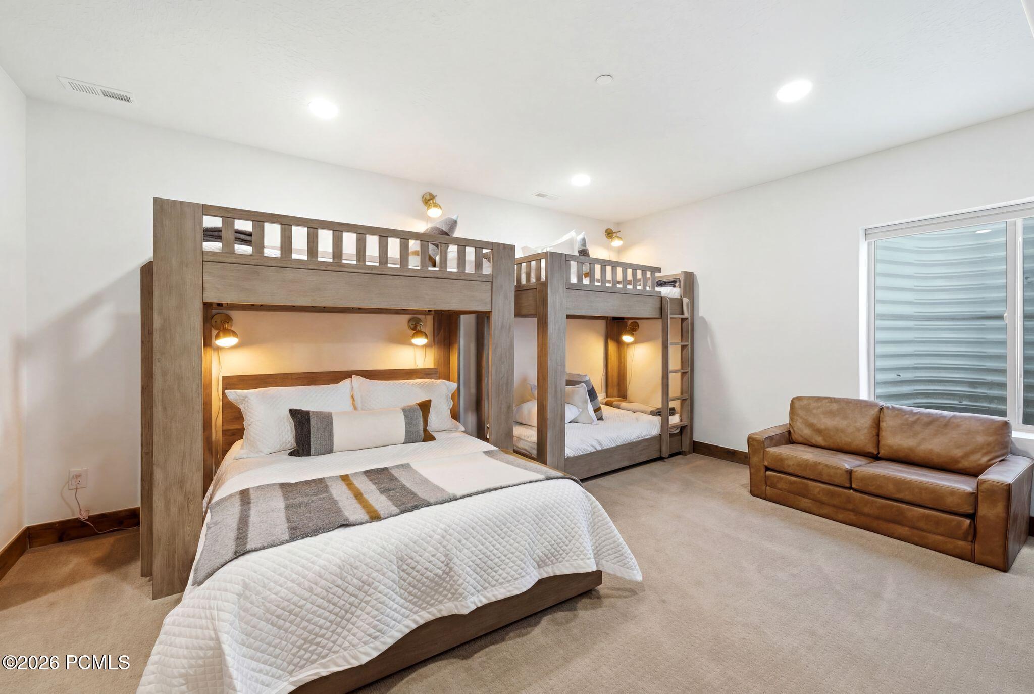 901 W Abigail Drive 120