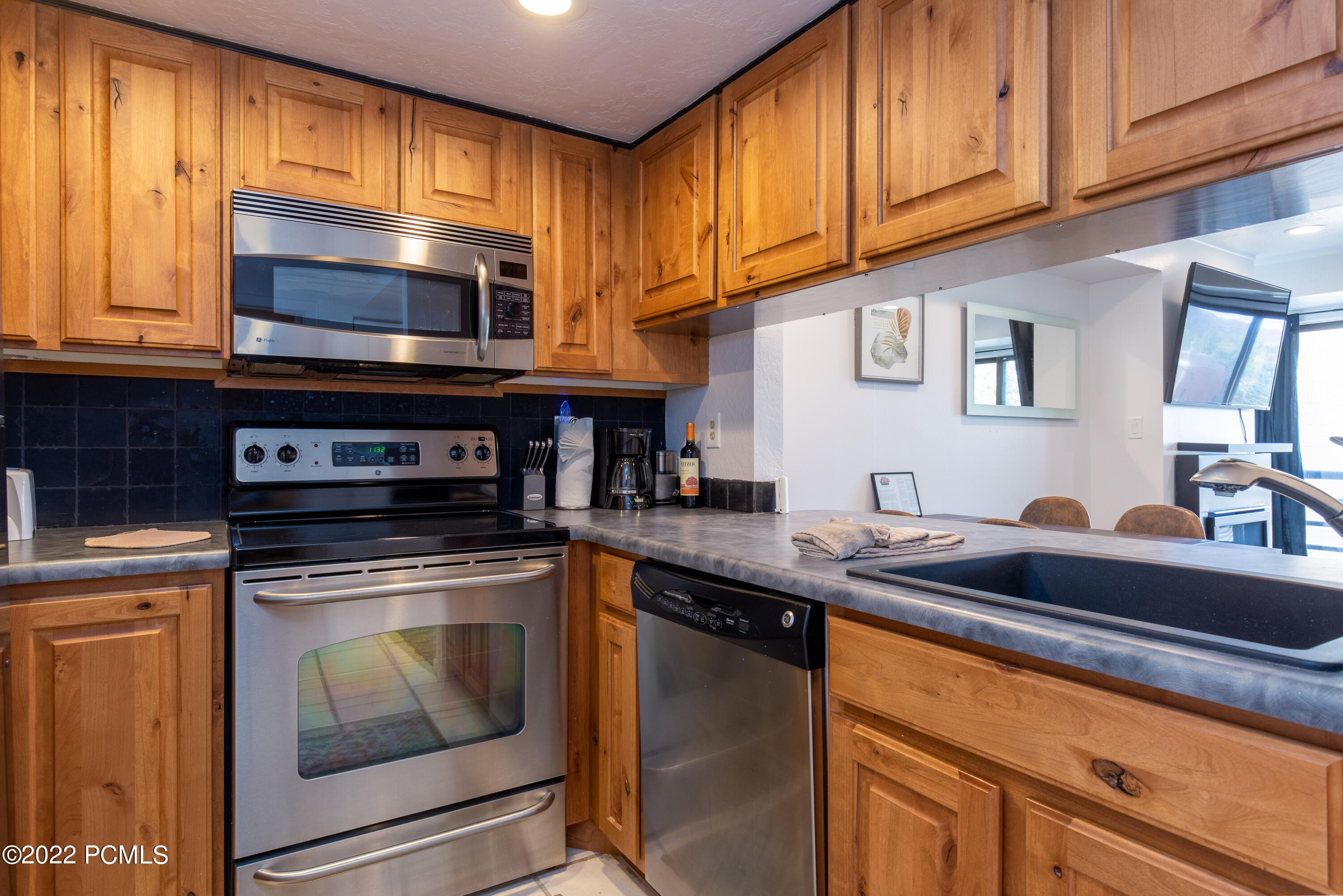 2000 Prospector Avenue 409