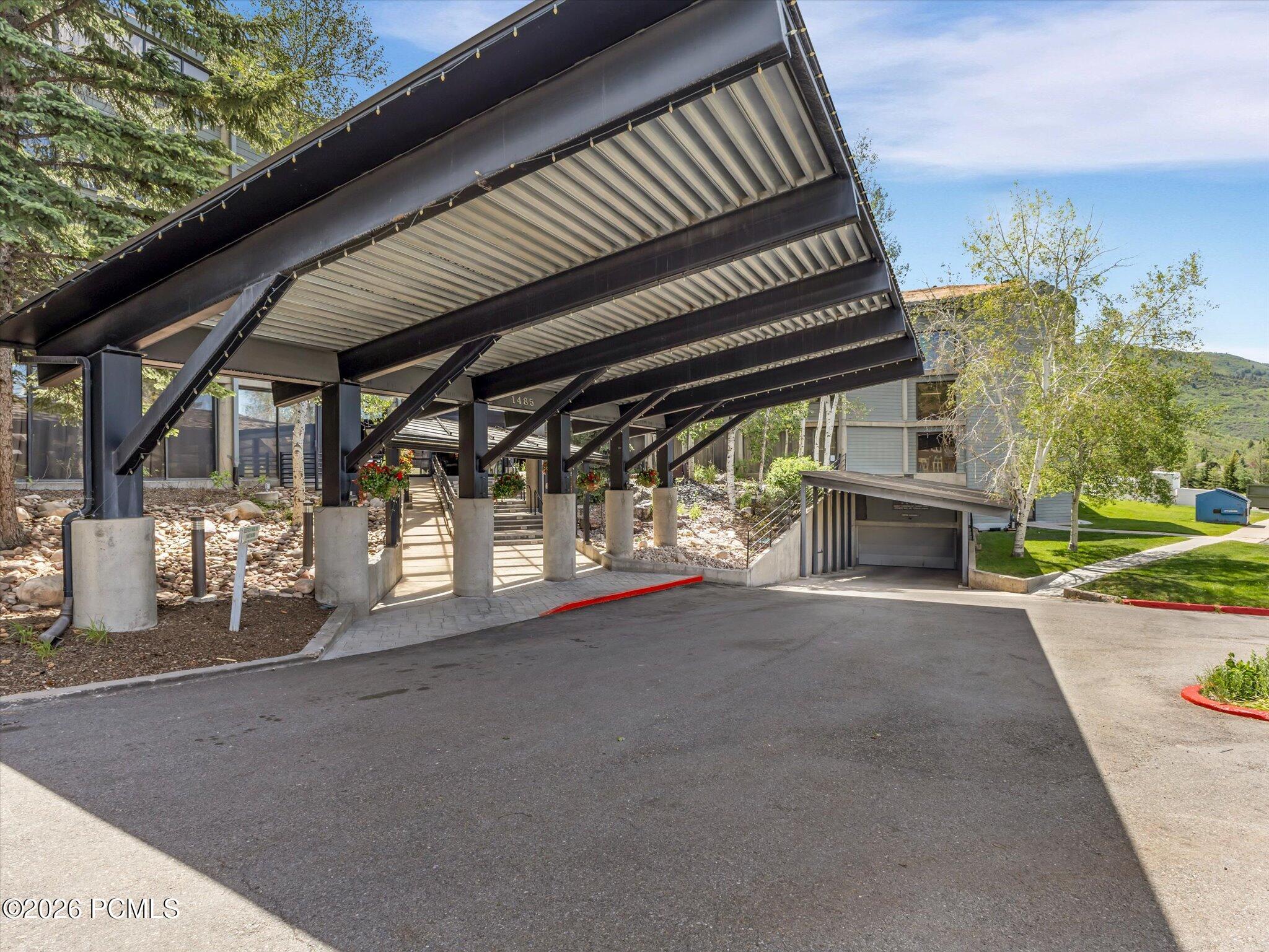 1485 Empire Drive 215