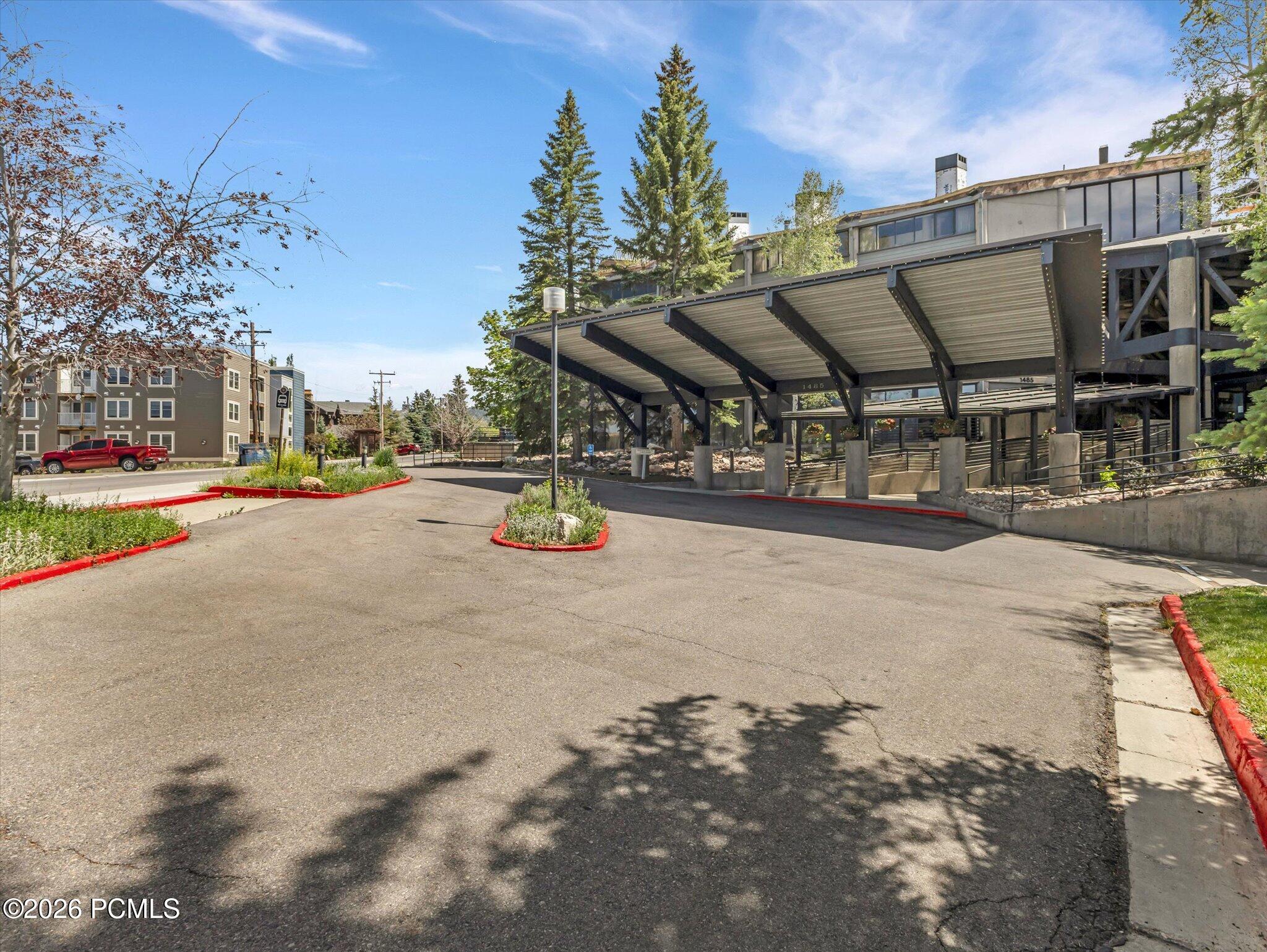 1485 Empire Drive 215