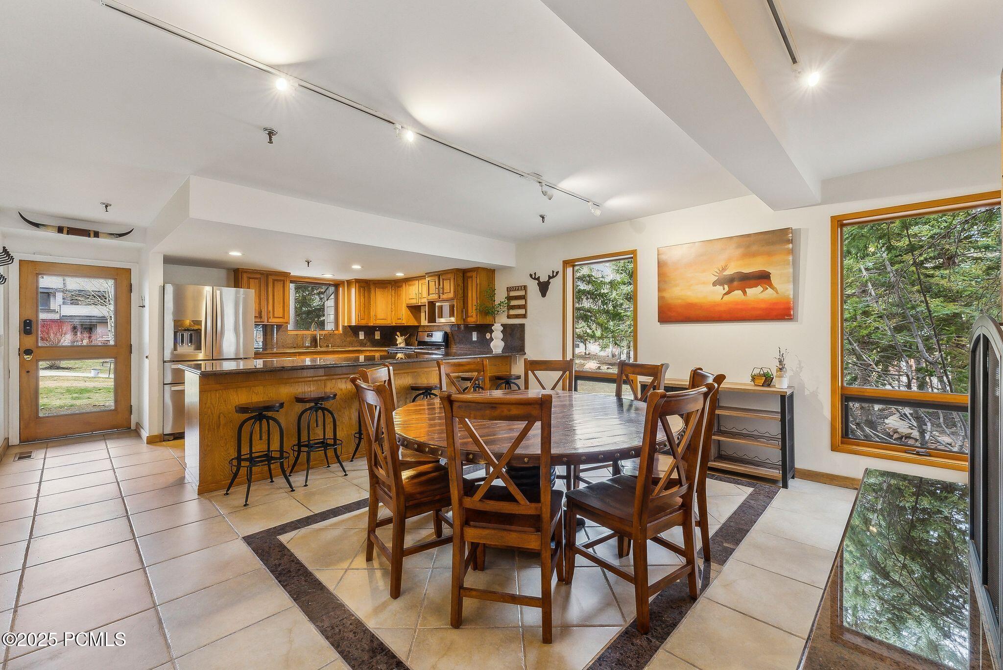 1450 Deer Valley Drive