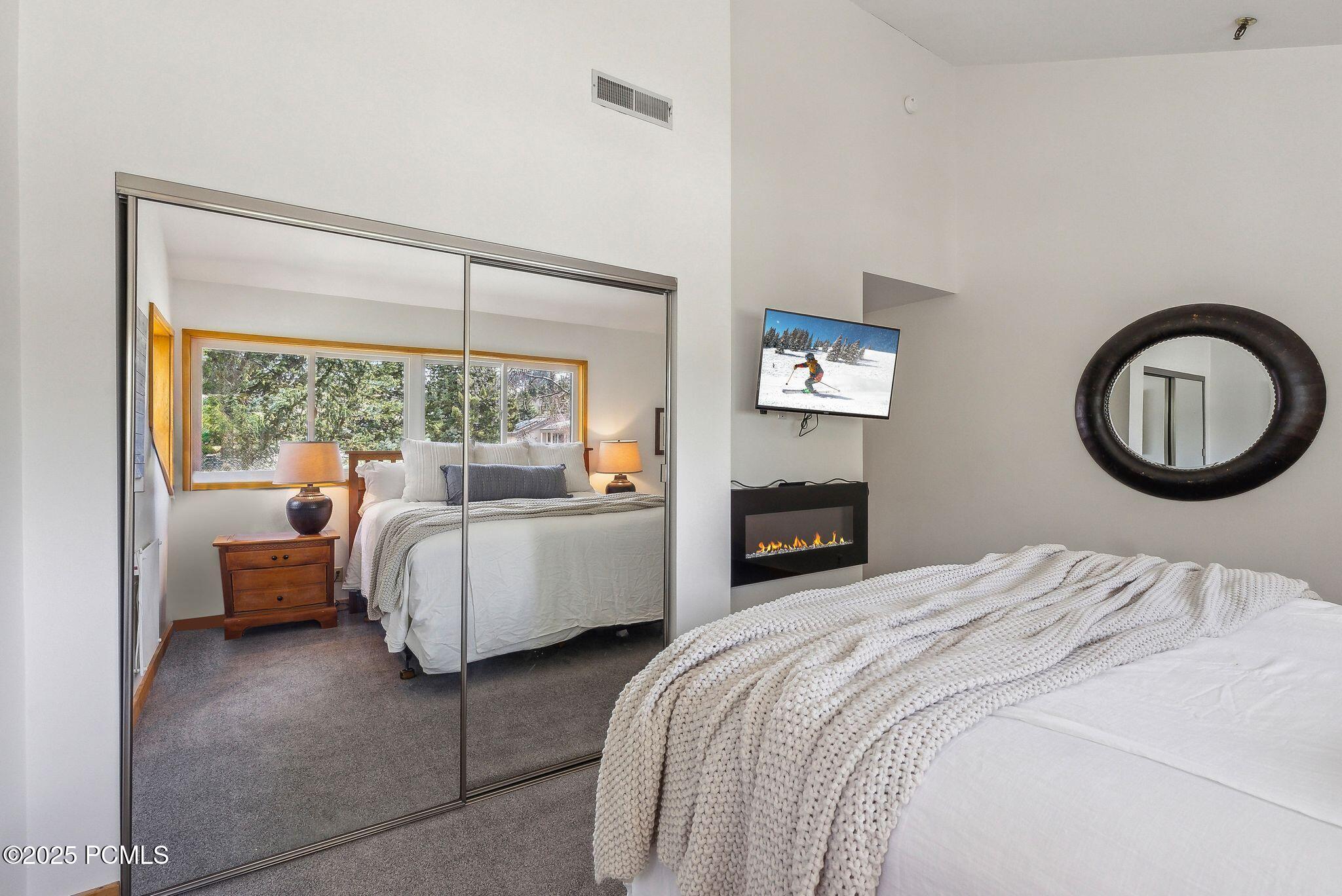 1450 Deer Valley Drive