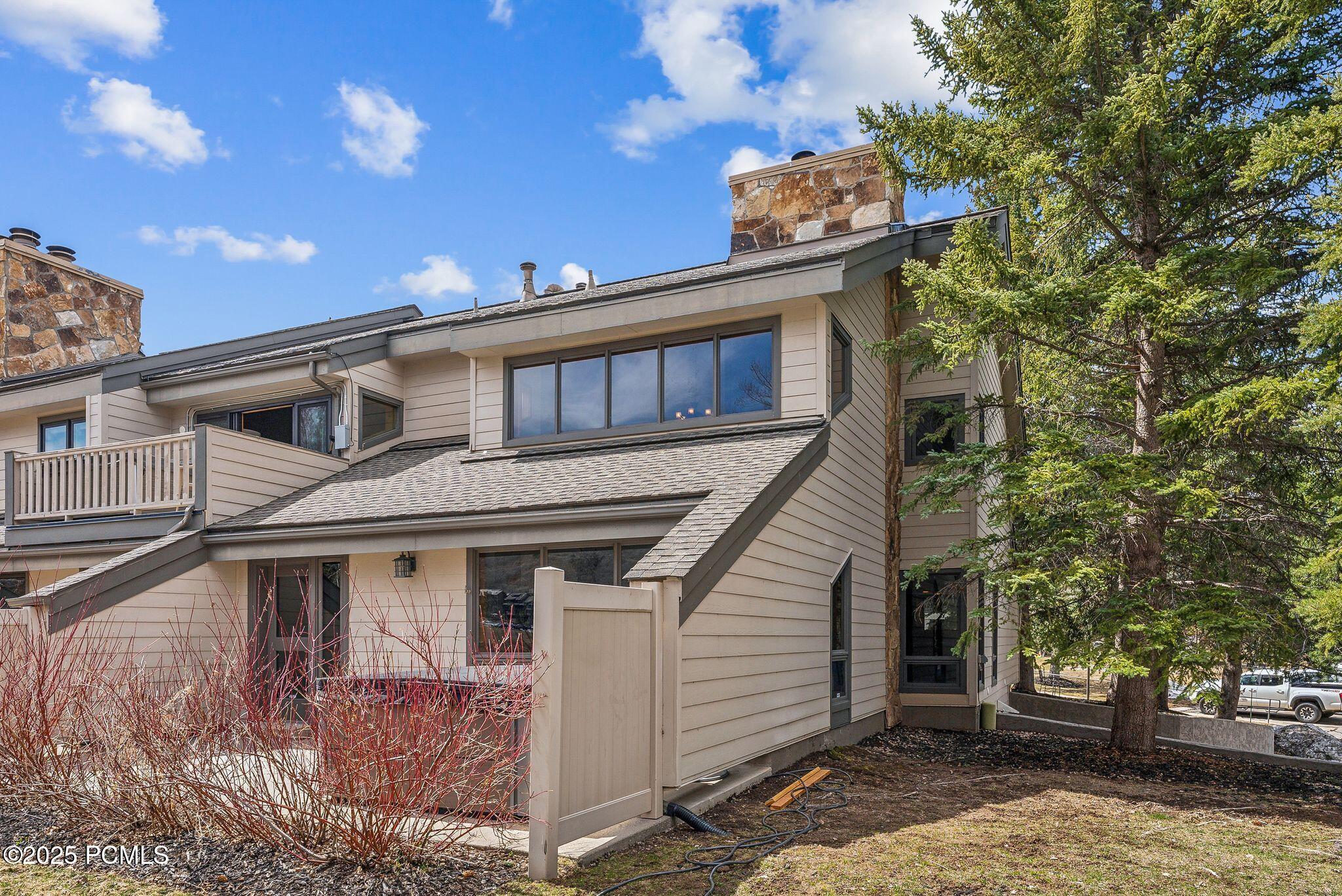 1450 Deer Valley Drive