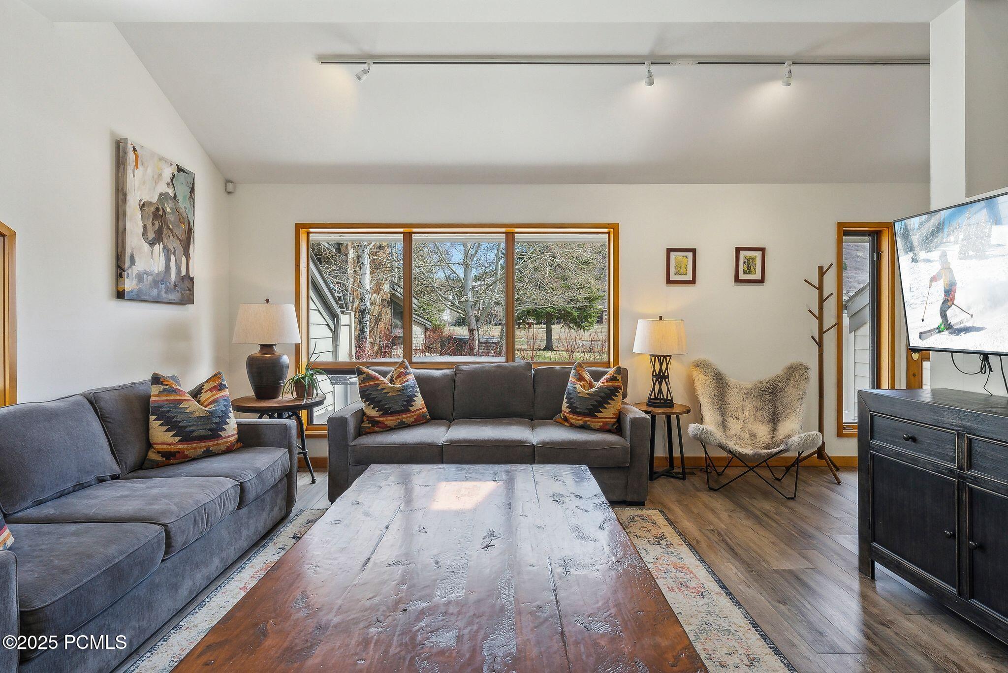 1450 Deer Valley Drive