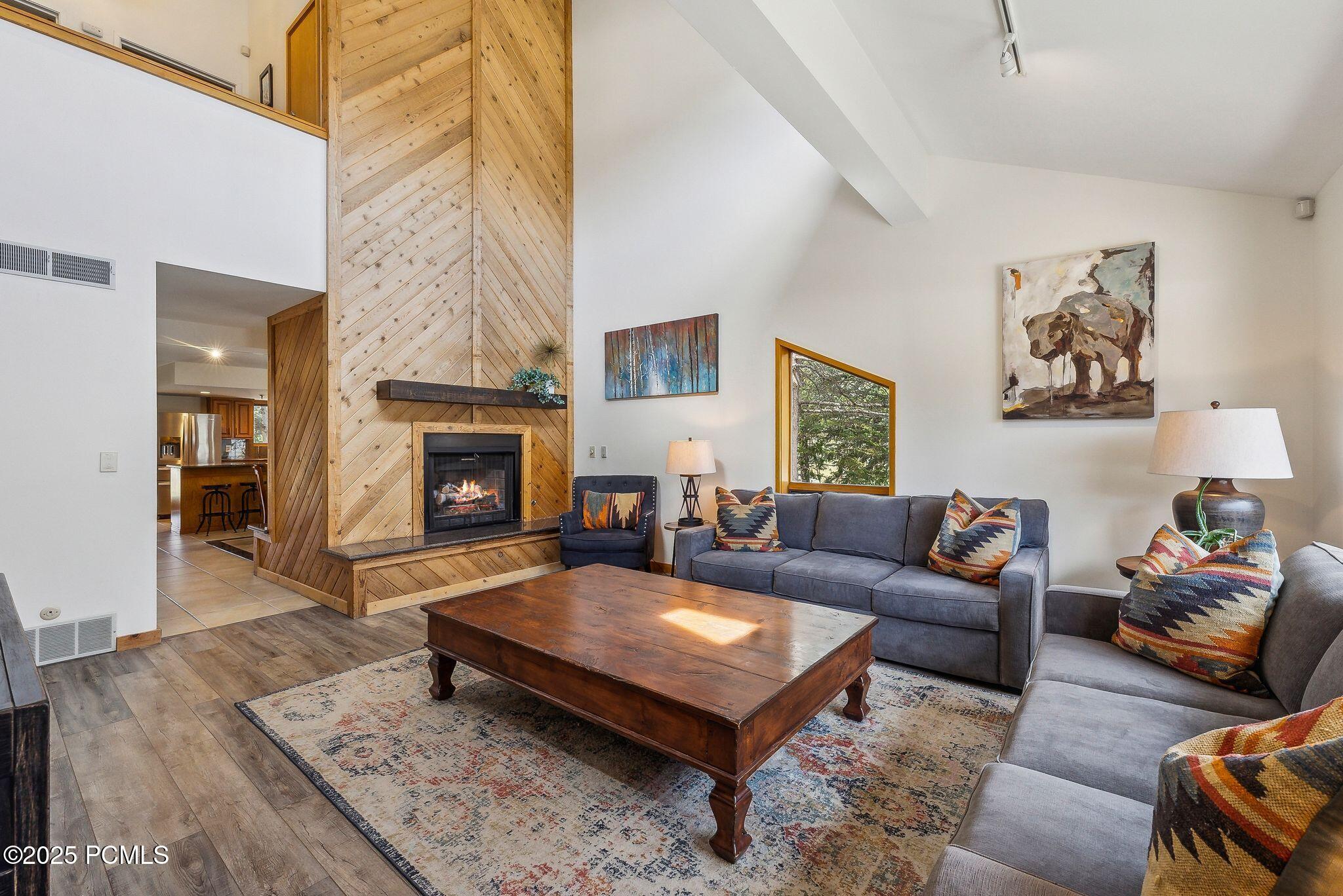 1450 Deer Valley Drive