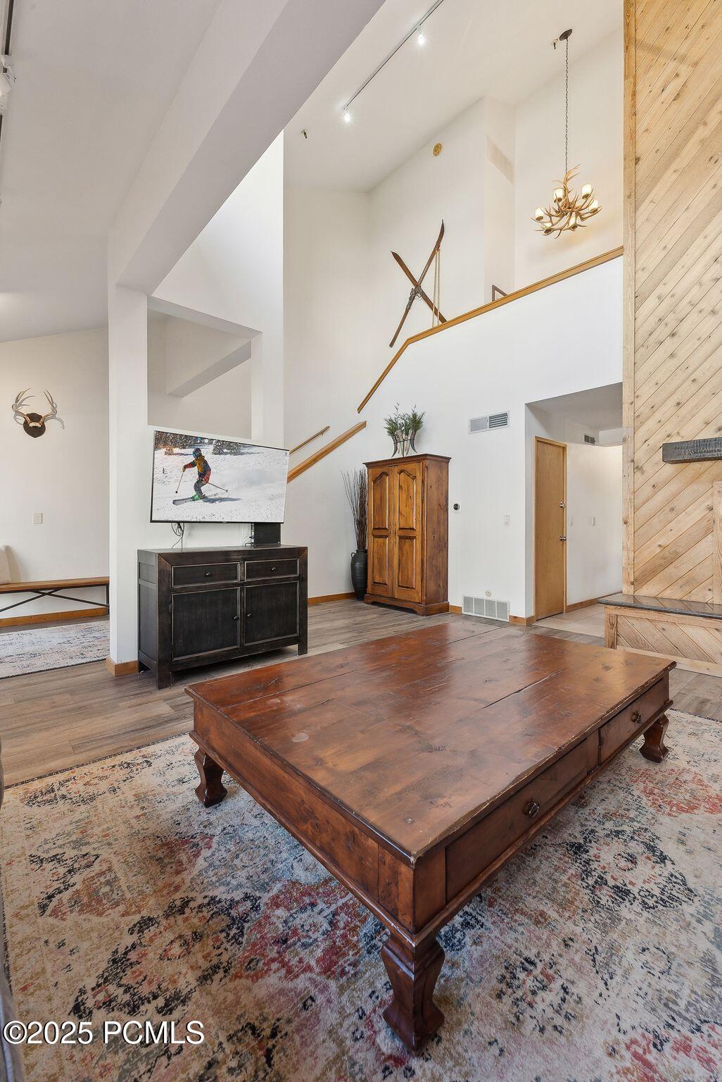 1450 Deer Valley Drive