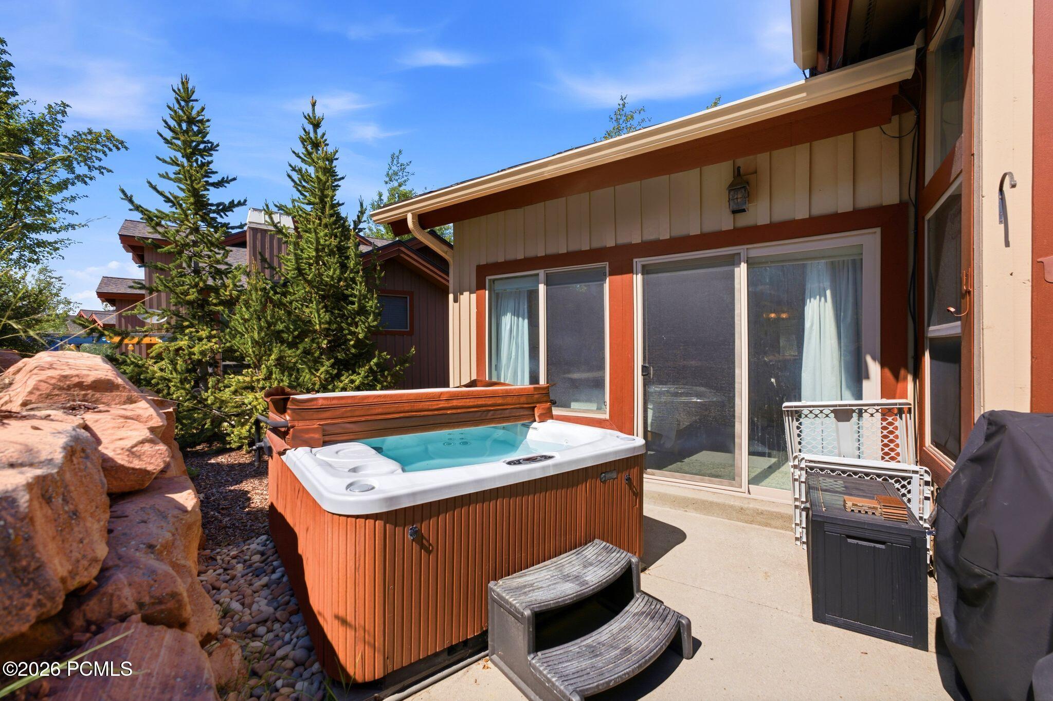3446 W Cedar Drive