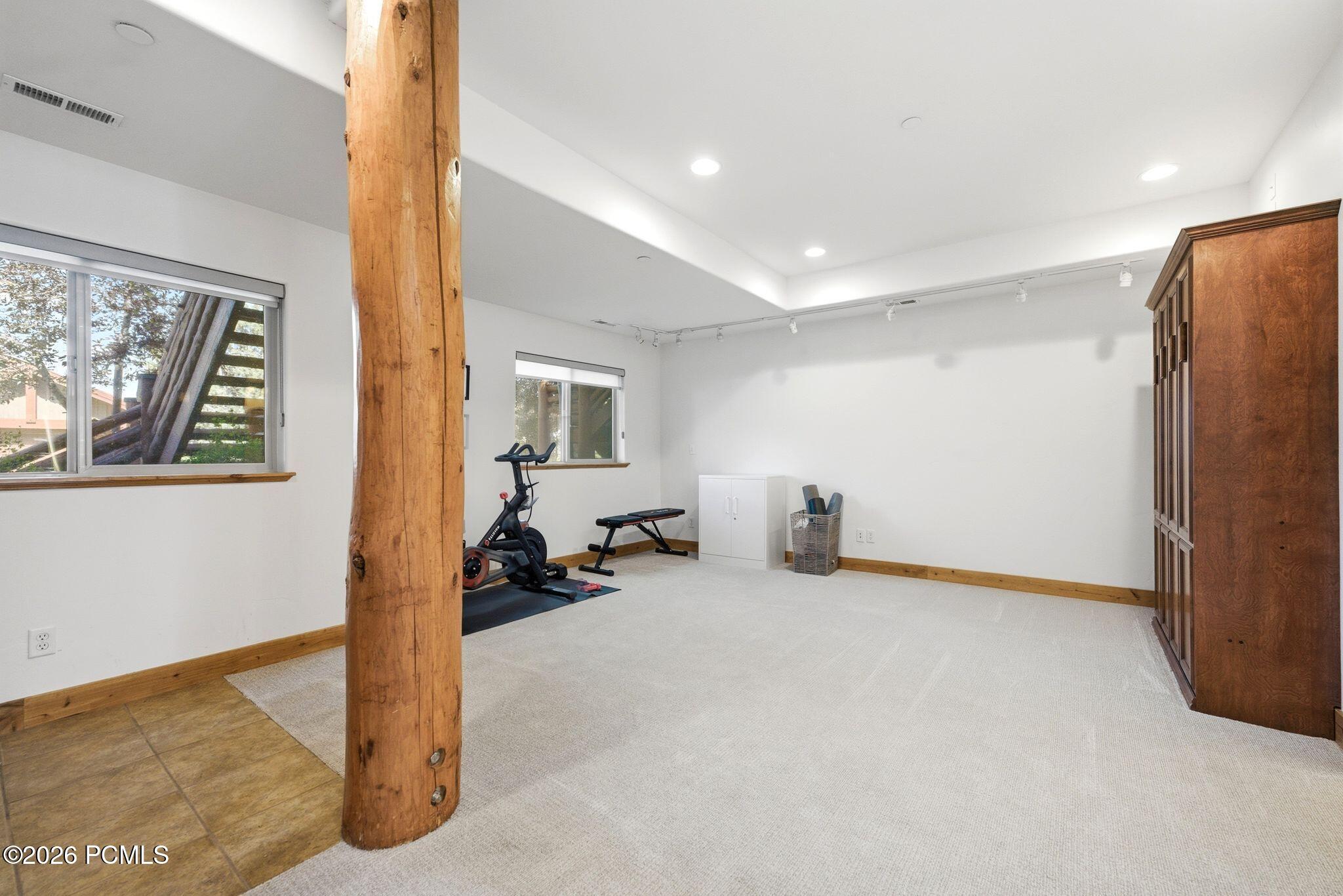 3446 W Cedar Drive