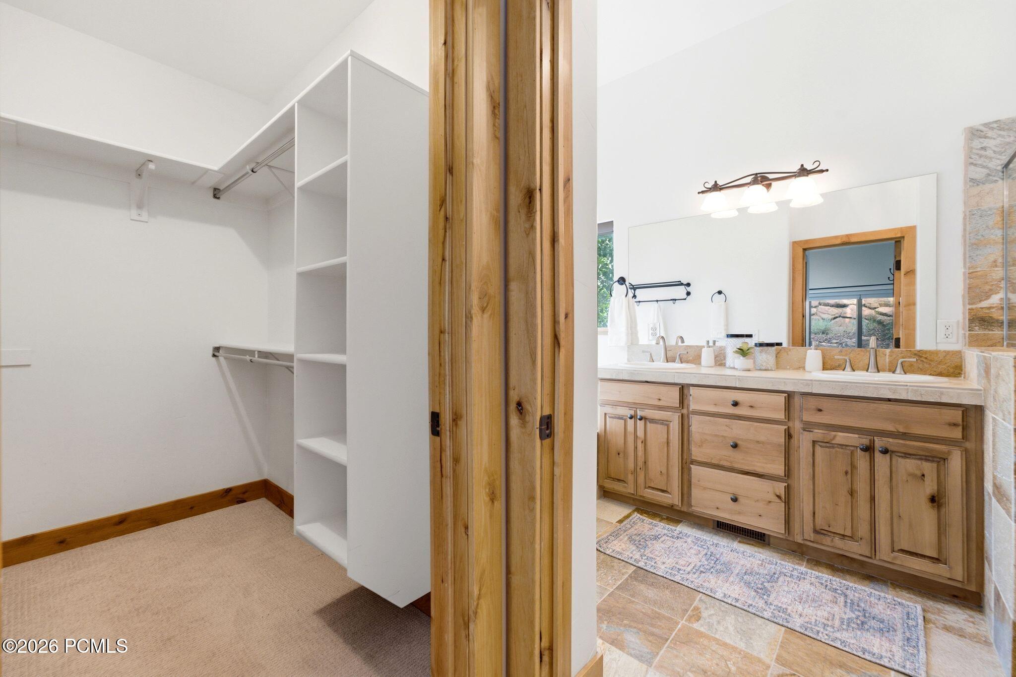 3446 W Cedar Drive