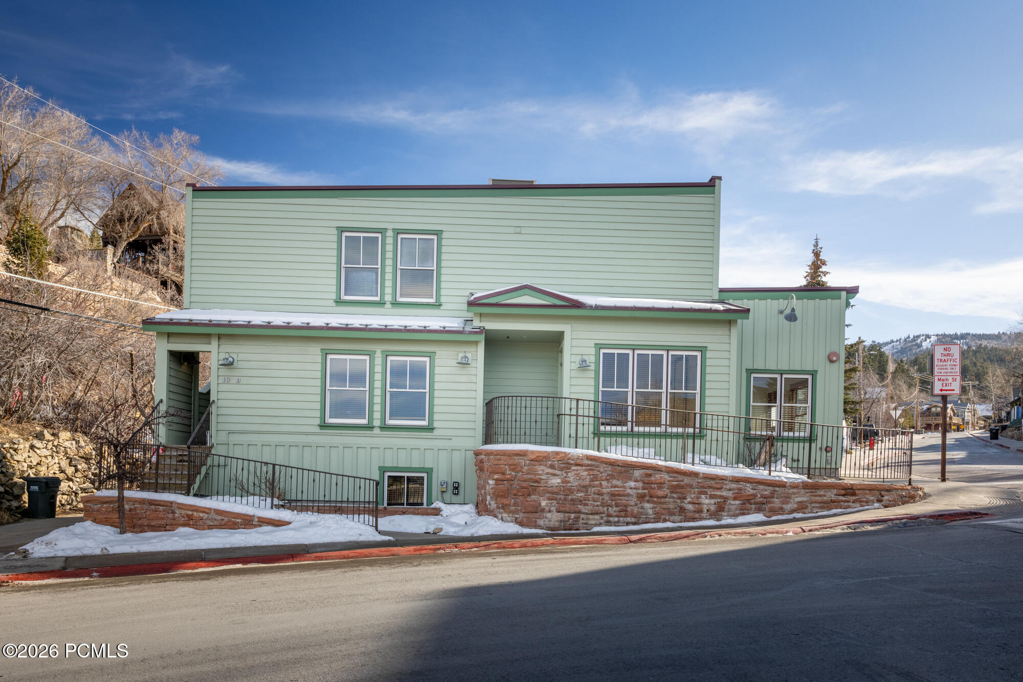 186 Main Street