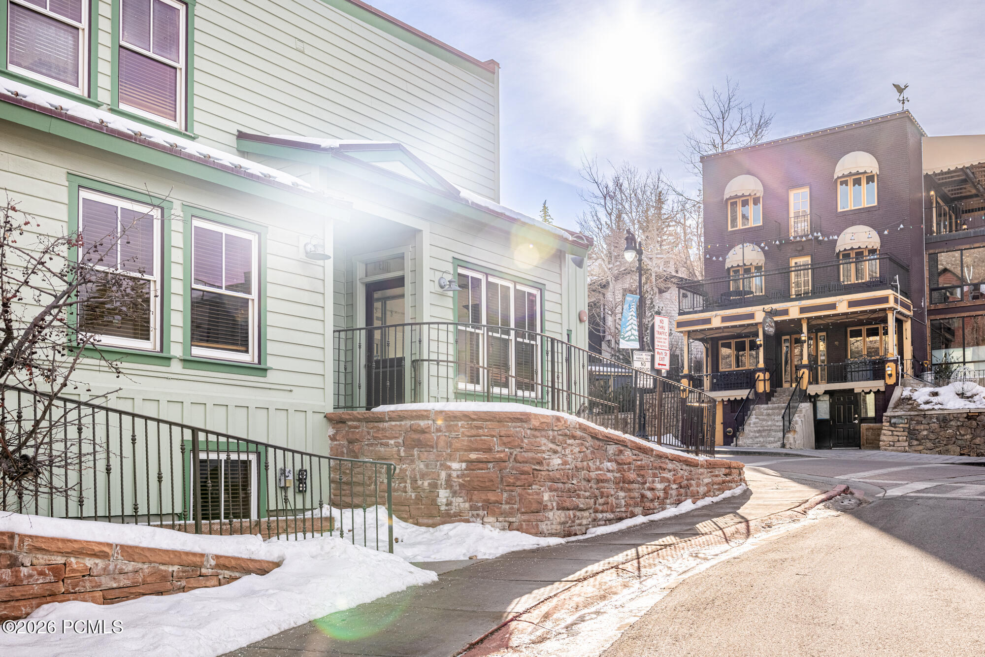 186 Main Street