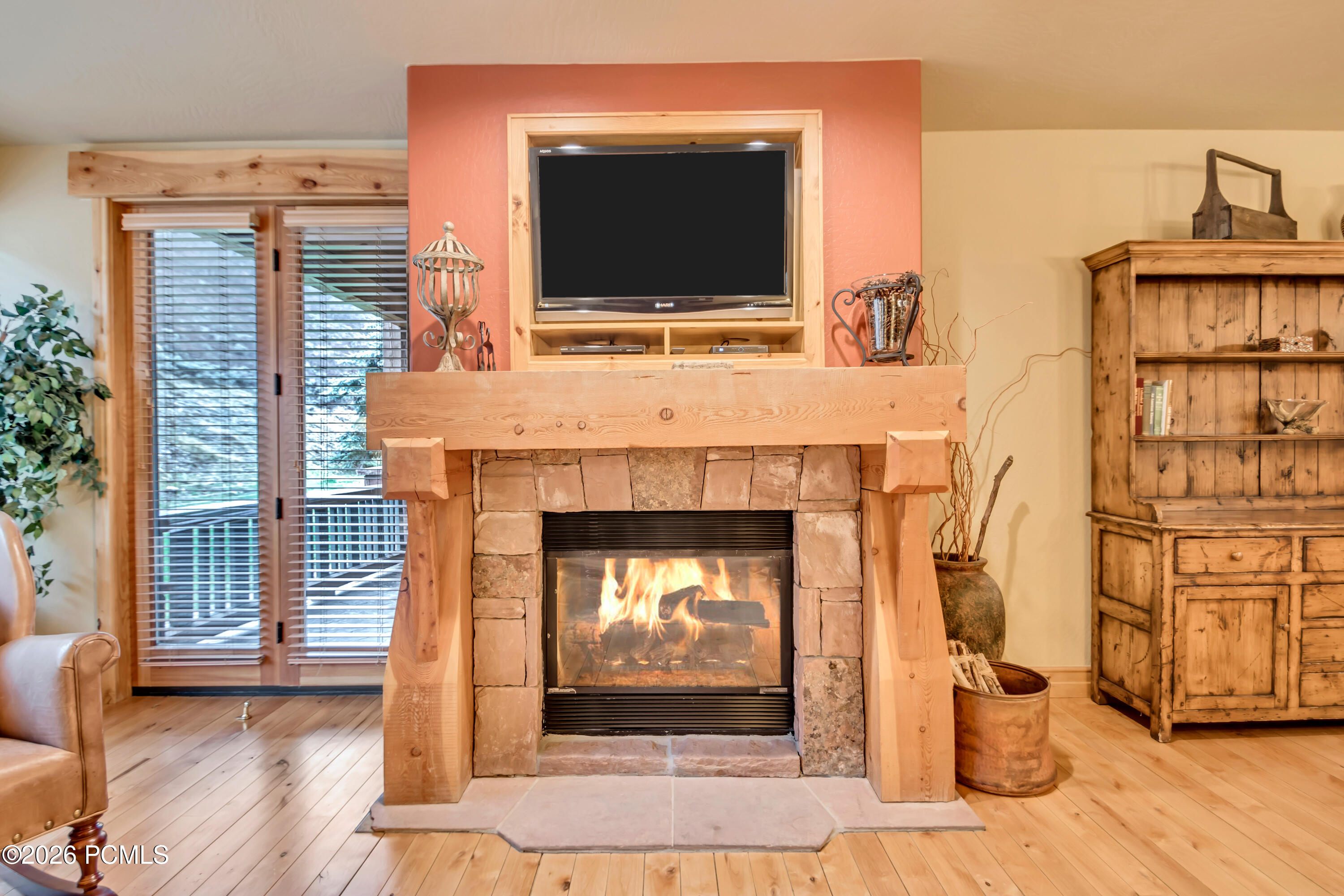 2900 E Deer Valley Drive B218/220