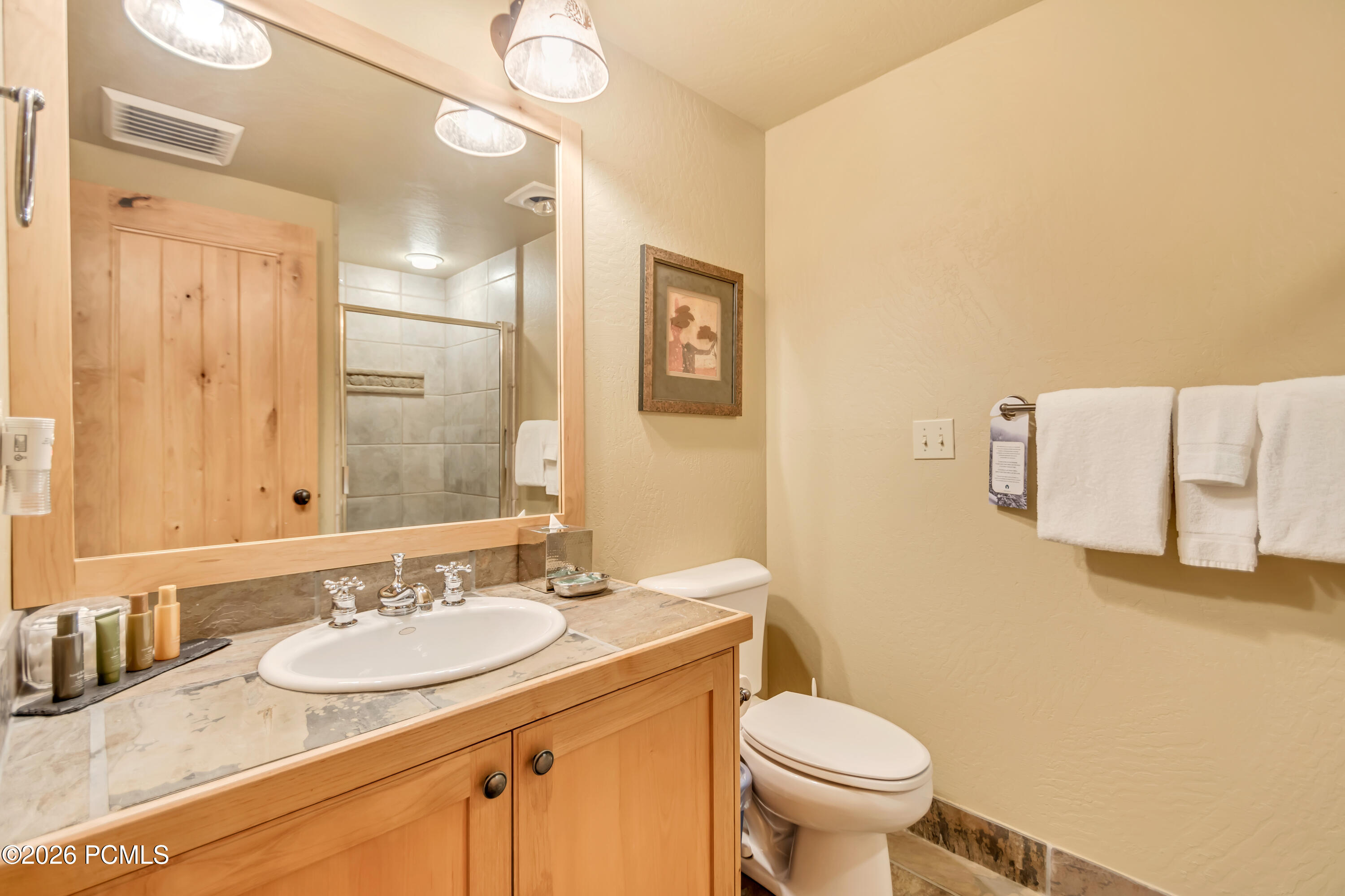 2900 E Deer Valley Drive B218/220