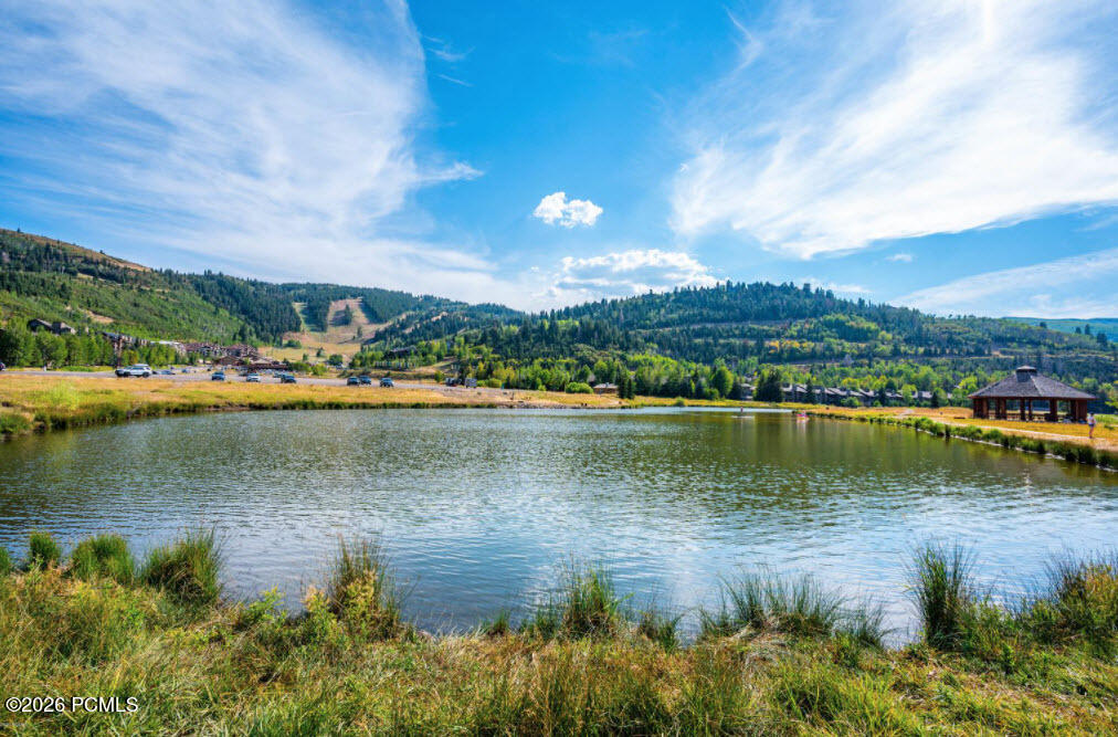 2900 E Deer Valley Drive B218/220