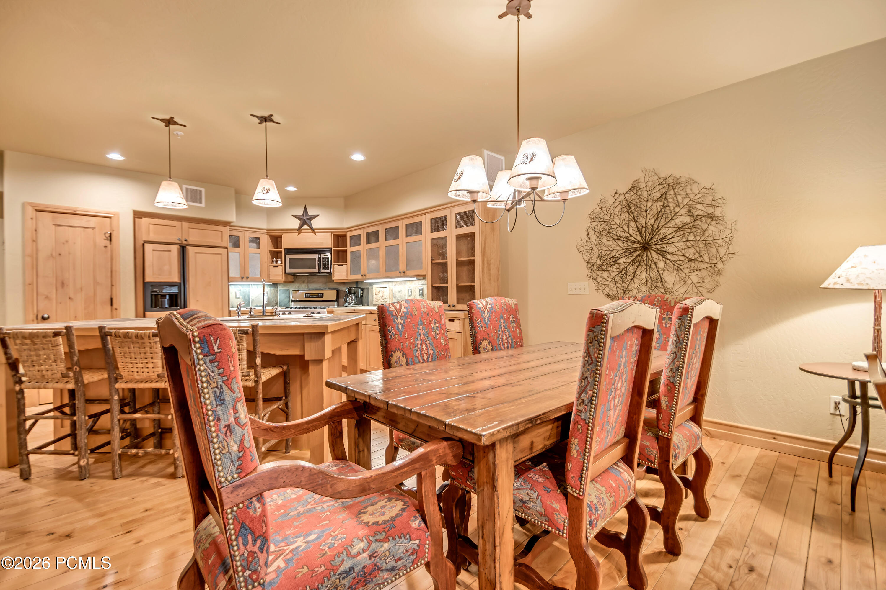 2900 E Deer Valley Drive B218/220